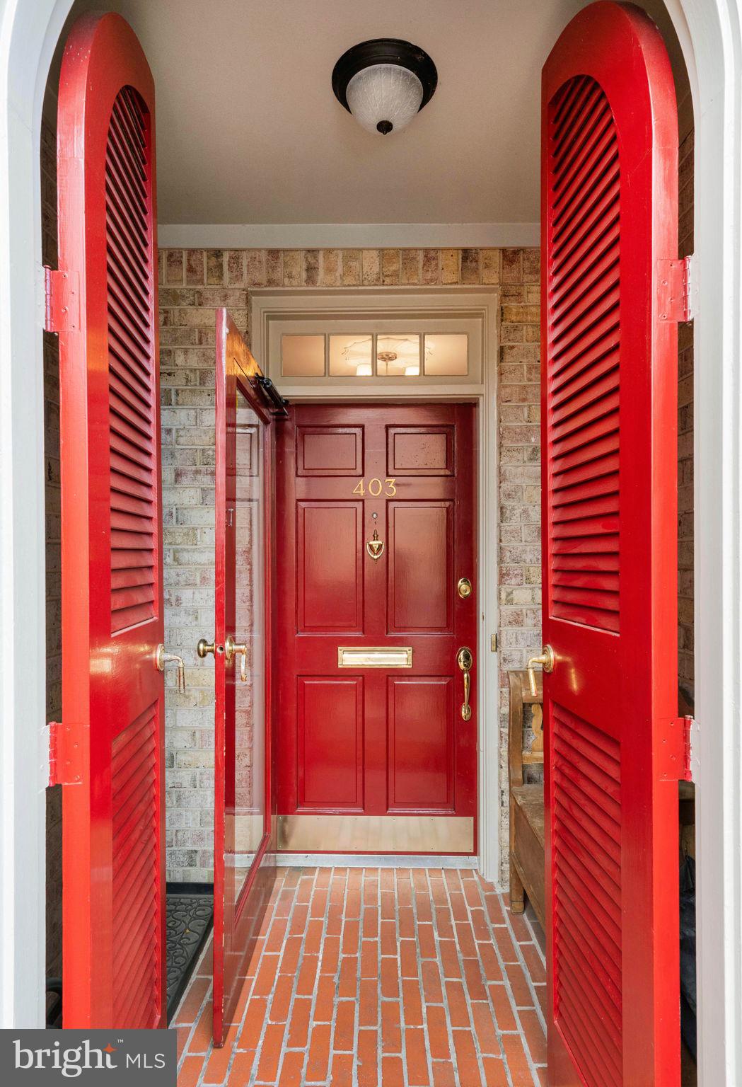 403 N FAIRFAX STREET