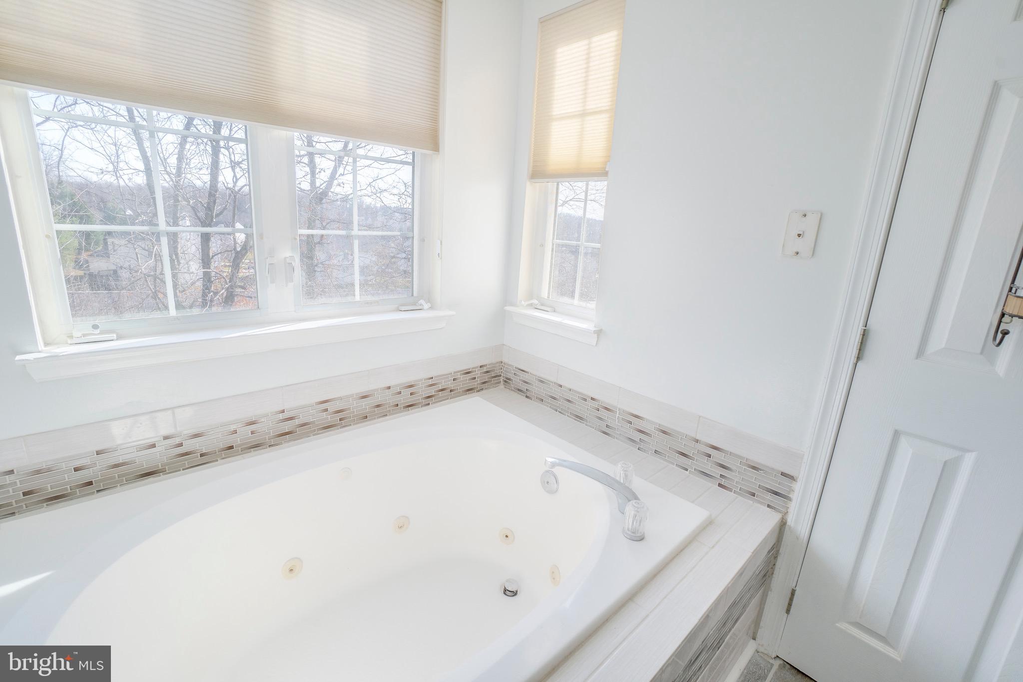 LYONSWOOD - Residential