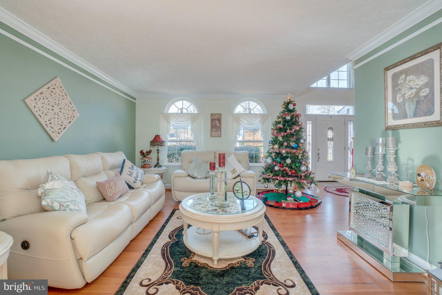 LYONSWOOD - Residential