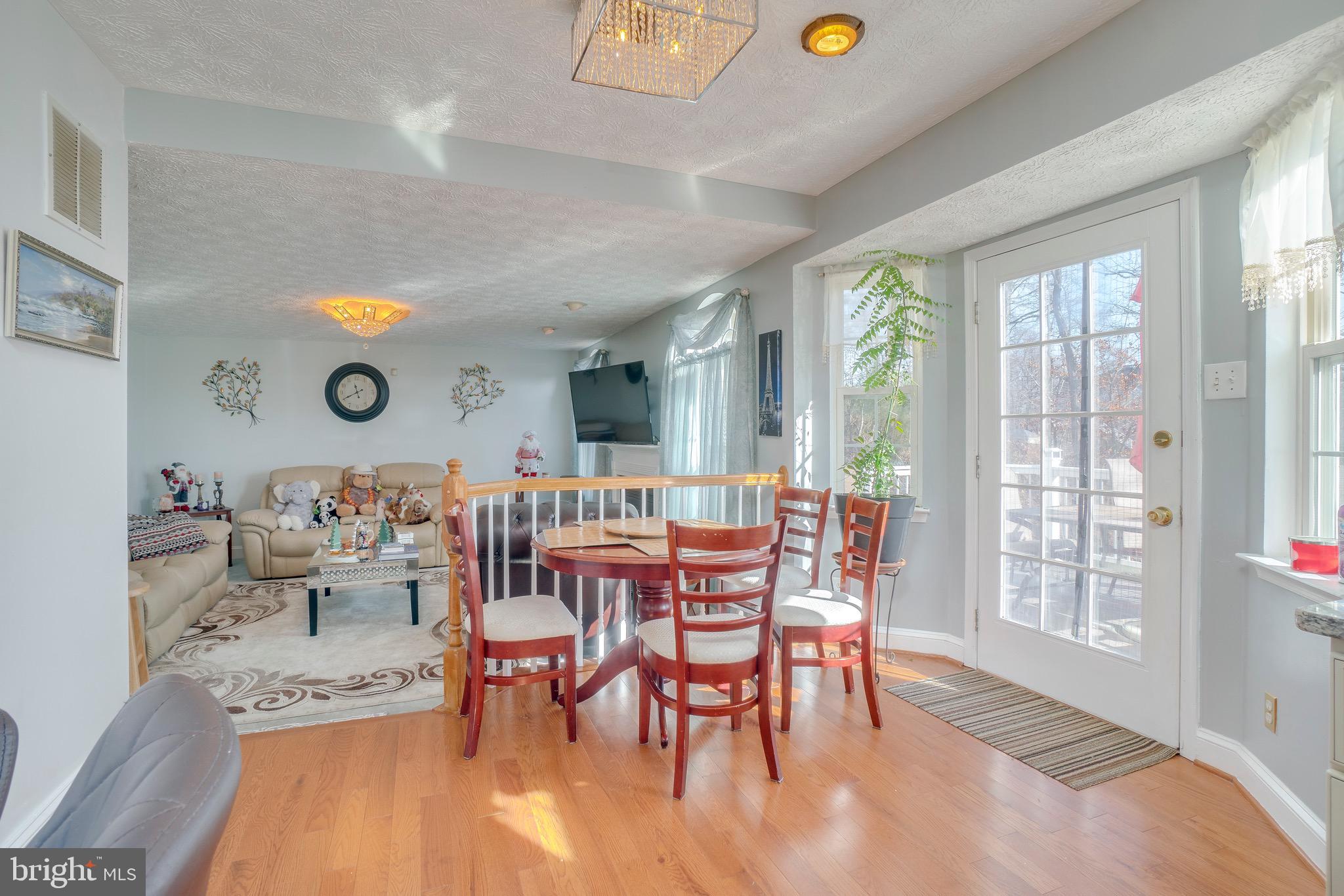 LYONSWOOD - Residential