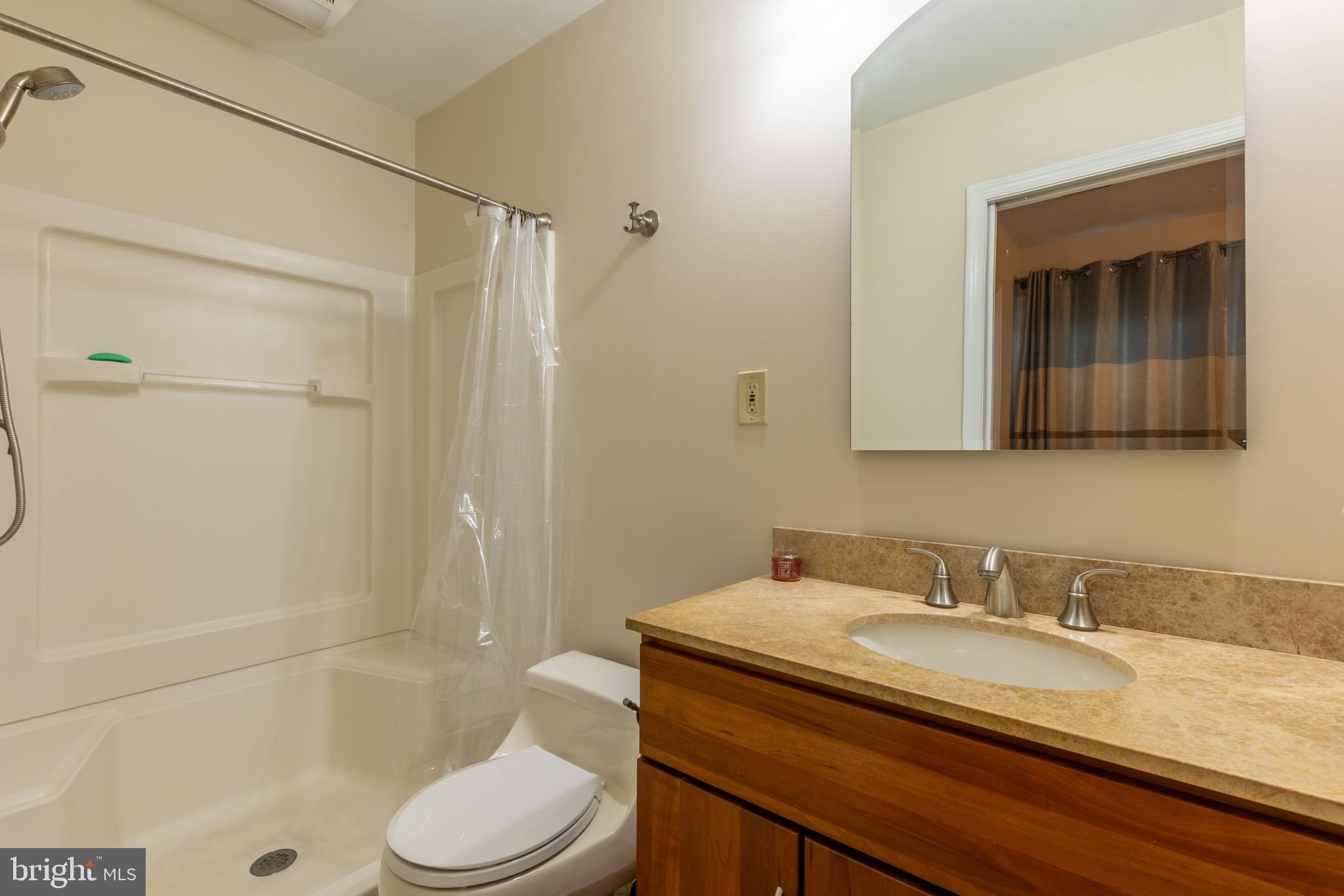 LIMESTONE ACRES - Residential