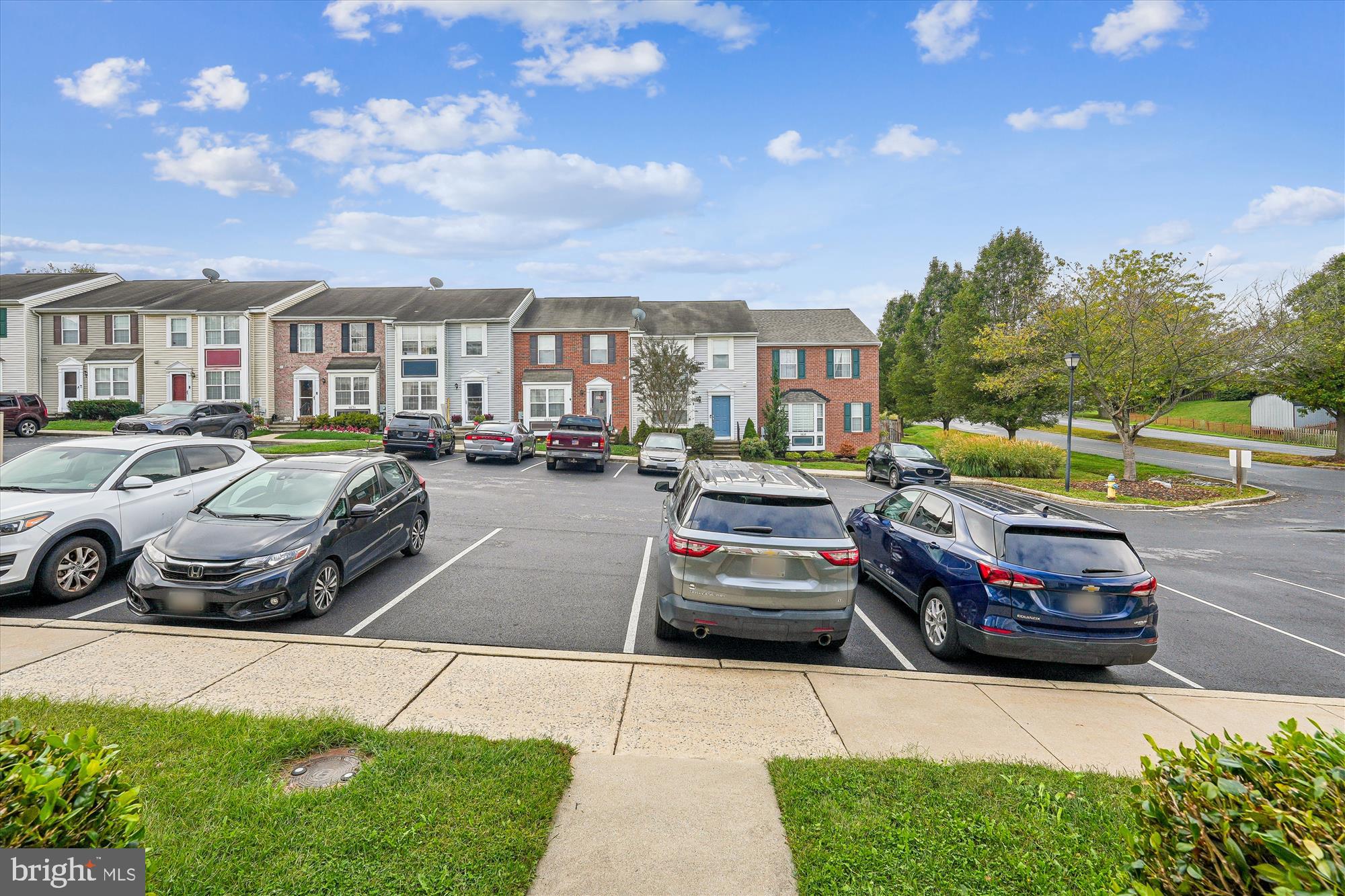 5633 TESSIE COURT