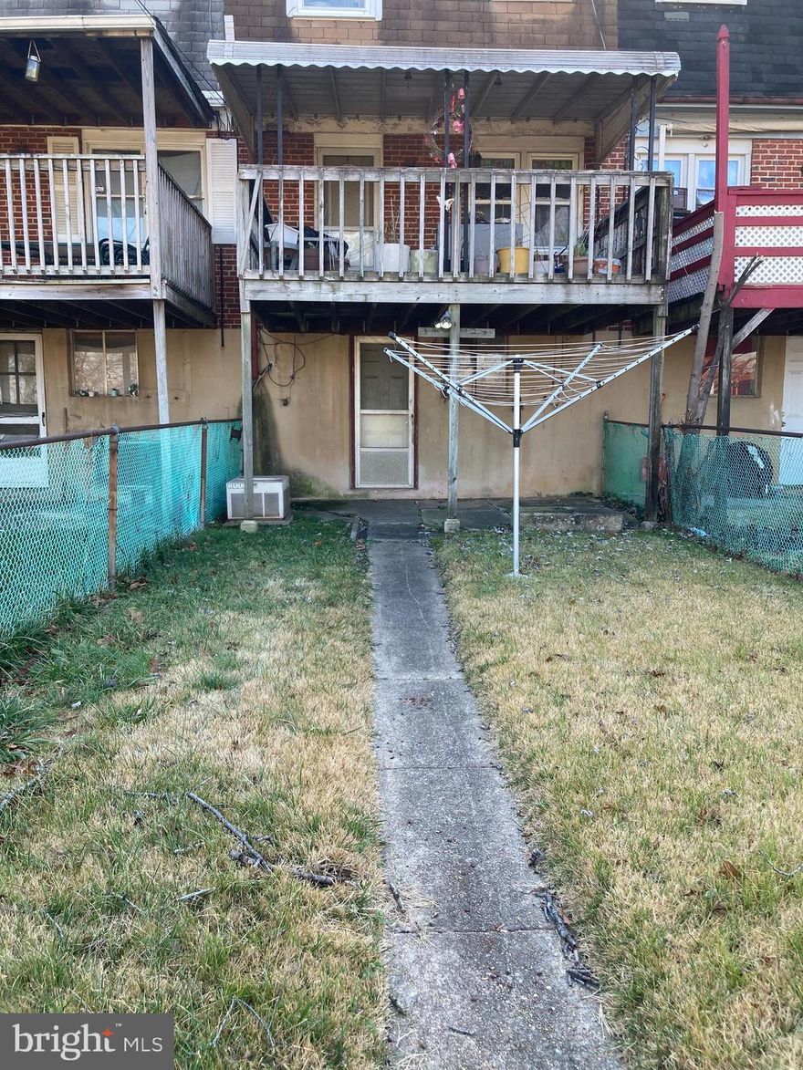 Great investment property to add to your investor portfolio. Close to highway, schools and shopping. Owner occupied for over thirty-years. You don't want to miss this! Refrigerator and washer excluded from transaction.