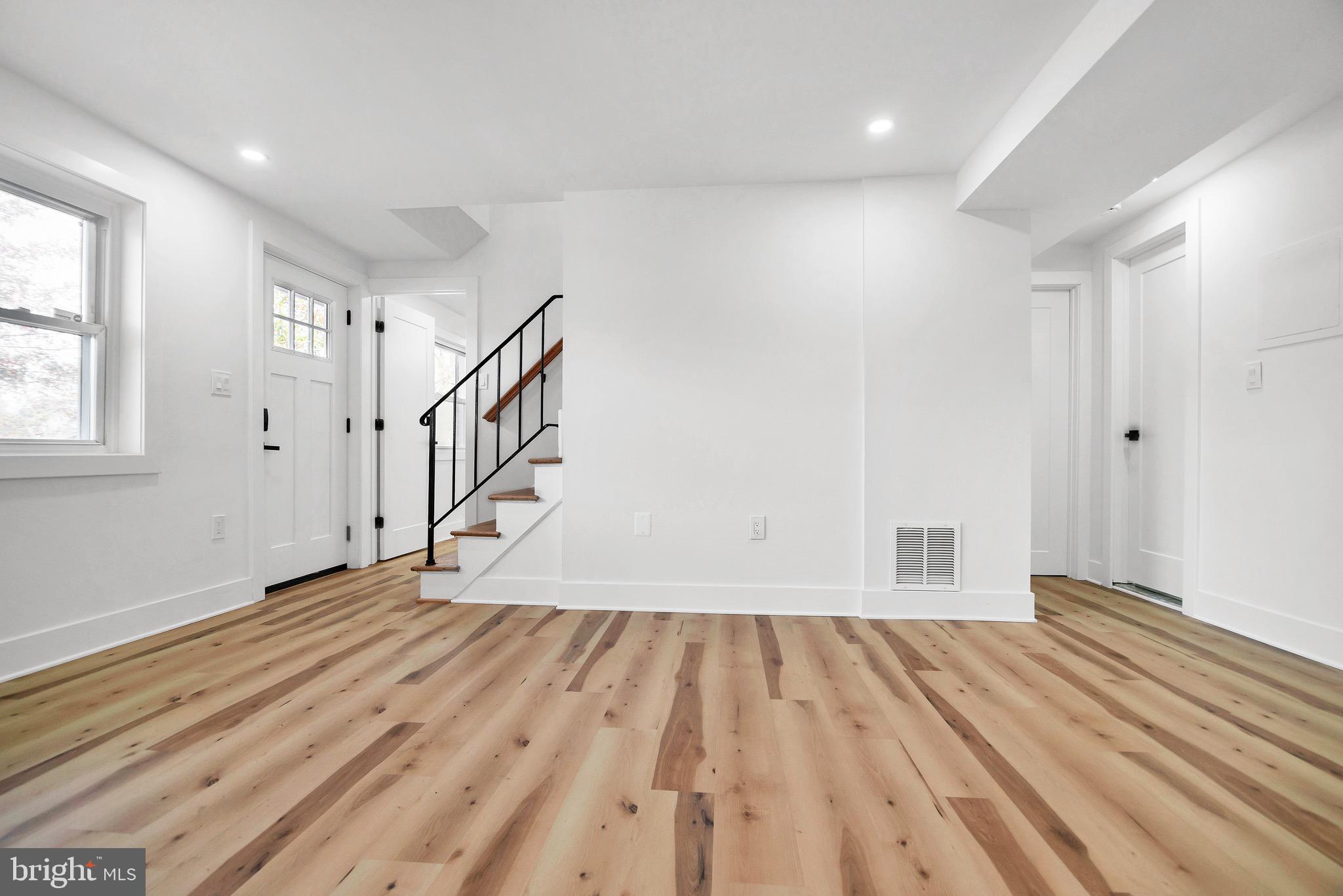 MARLBORO MEADOWS - Residential