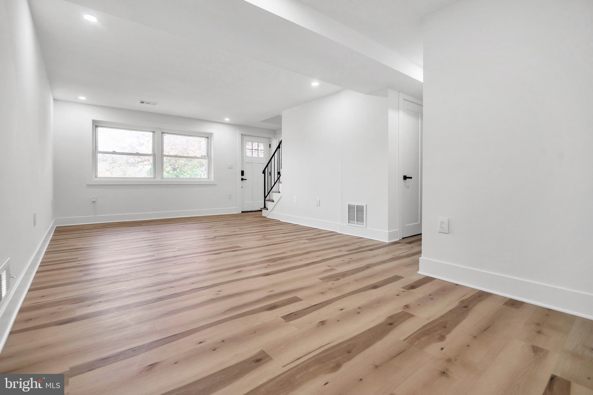 MARLBORO MEADOWS - Residential