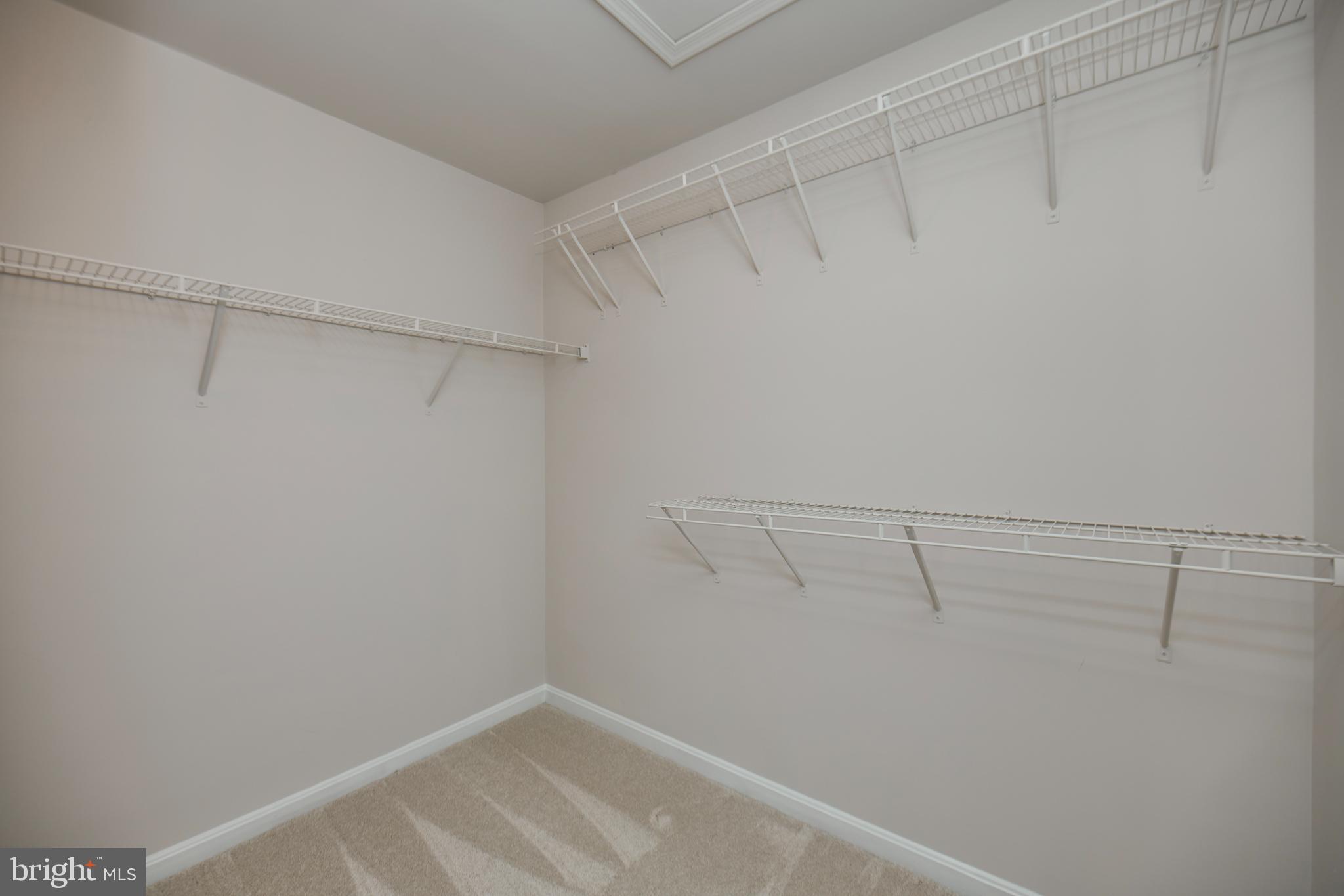 ALEXANDERS CHASE - Residential