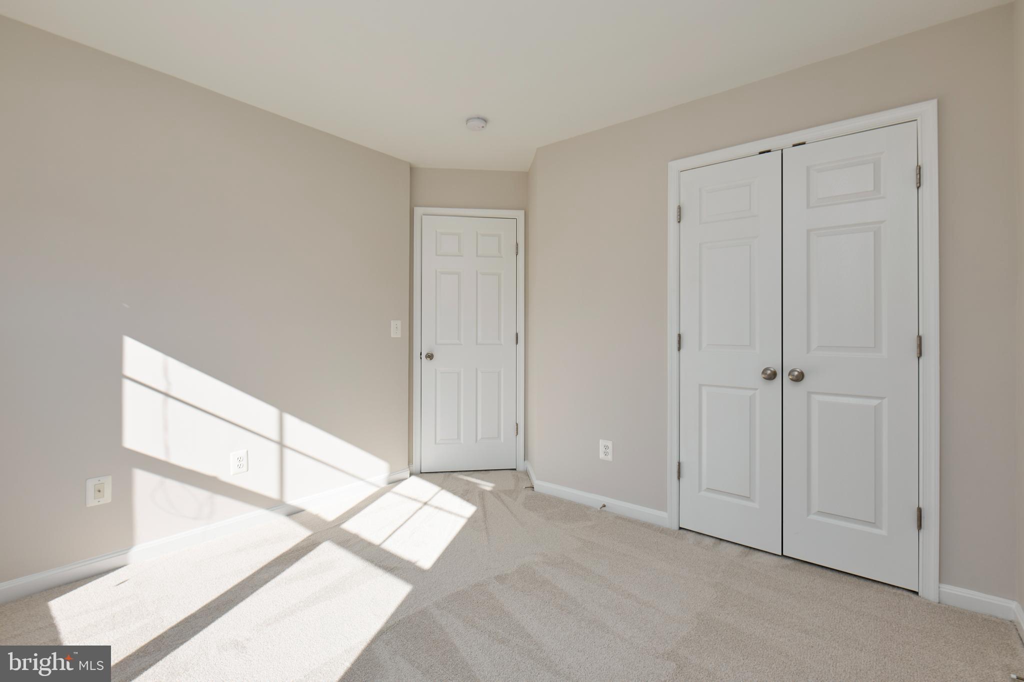 ALEXANDERS CHASE - Residential