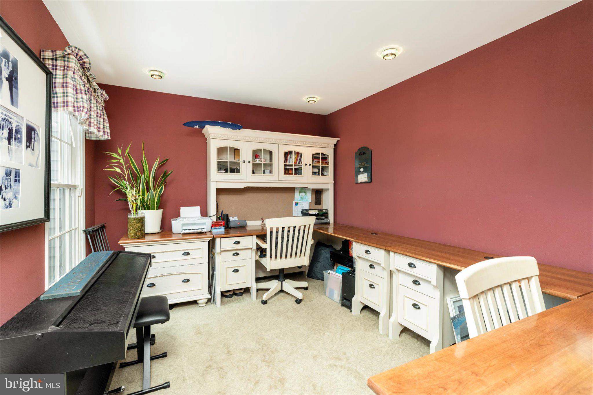 124 BOBBIS TERRACE