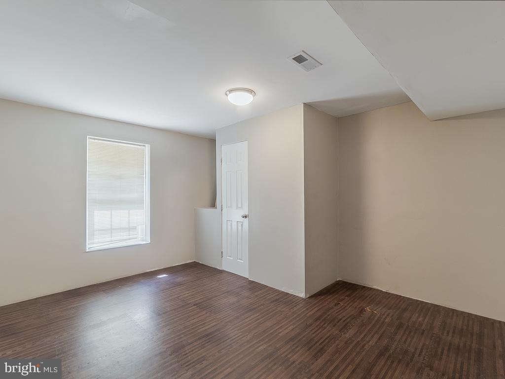 SALEM FIELDS - Residential