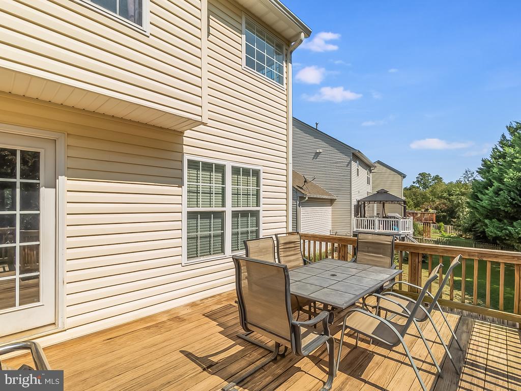 SALEM FIELDS - Residential