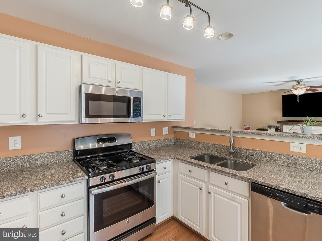 SALEM FIELDS - Residential