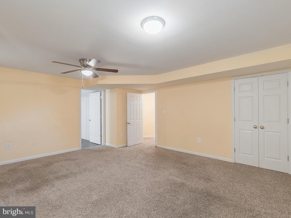 SALEM FIELDS - Residential