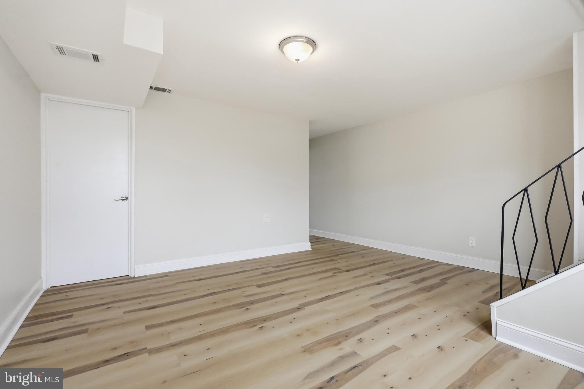 OAKMONT - Residential