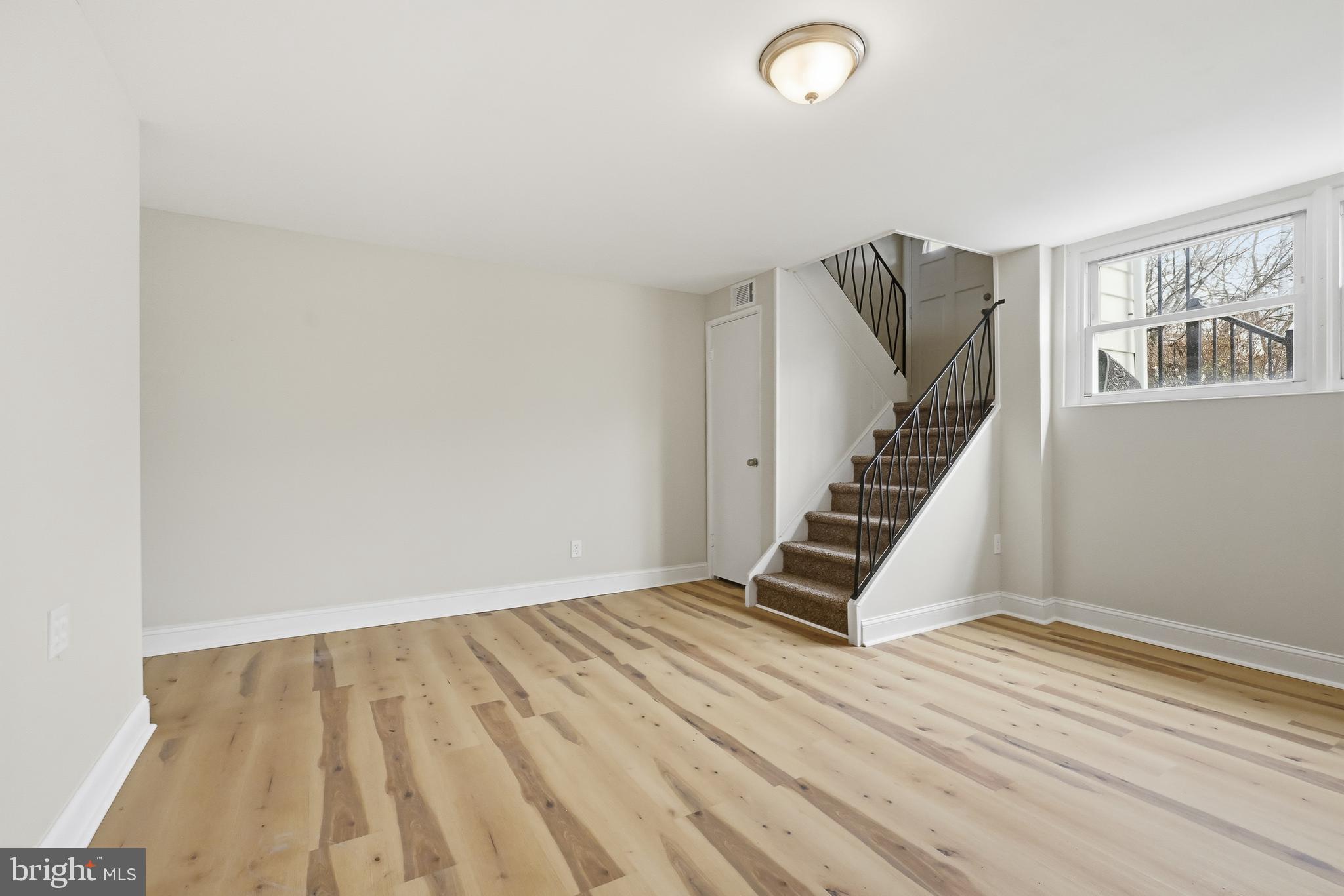 OAKMONT - Residential