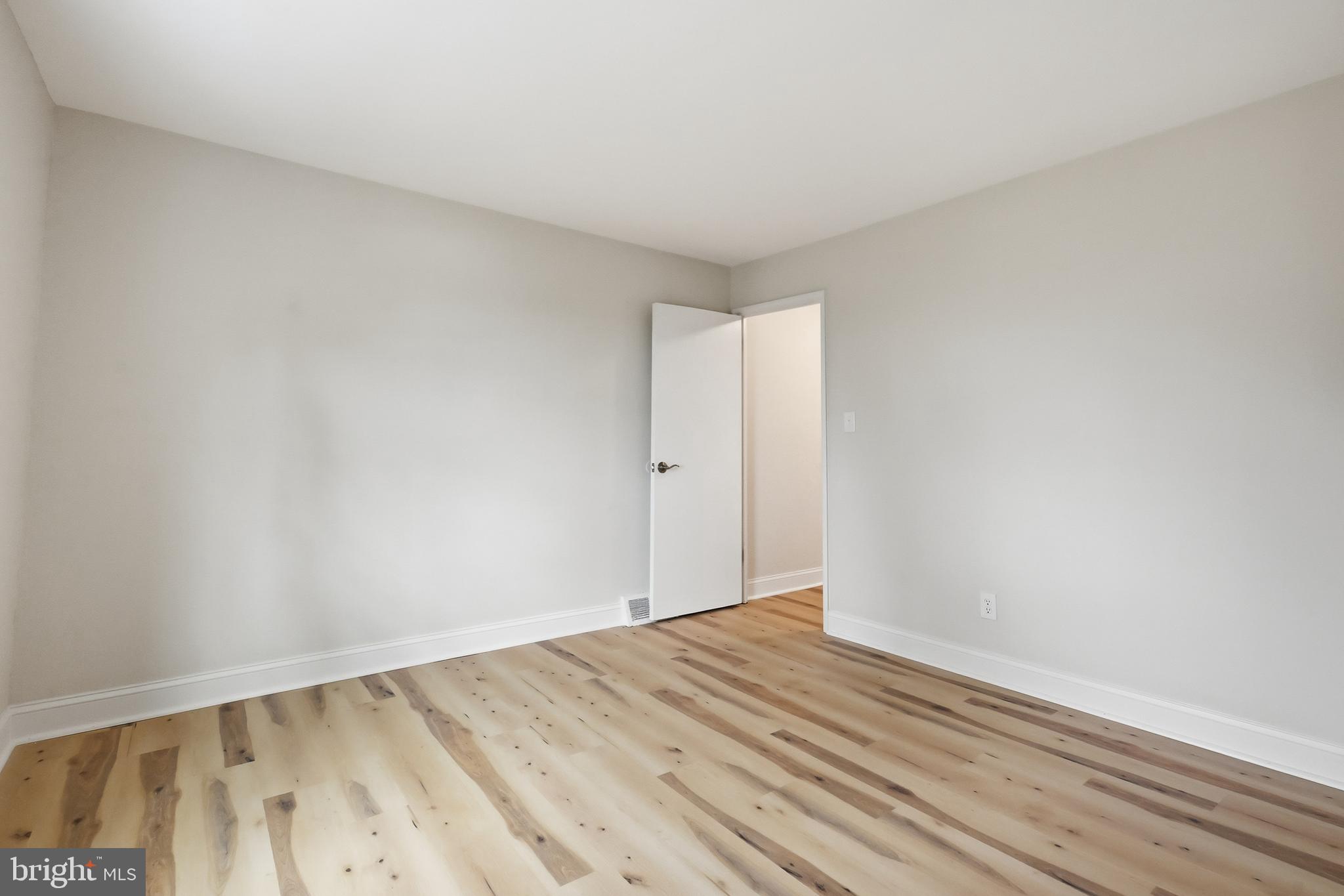 OAKMONT - Residential