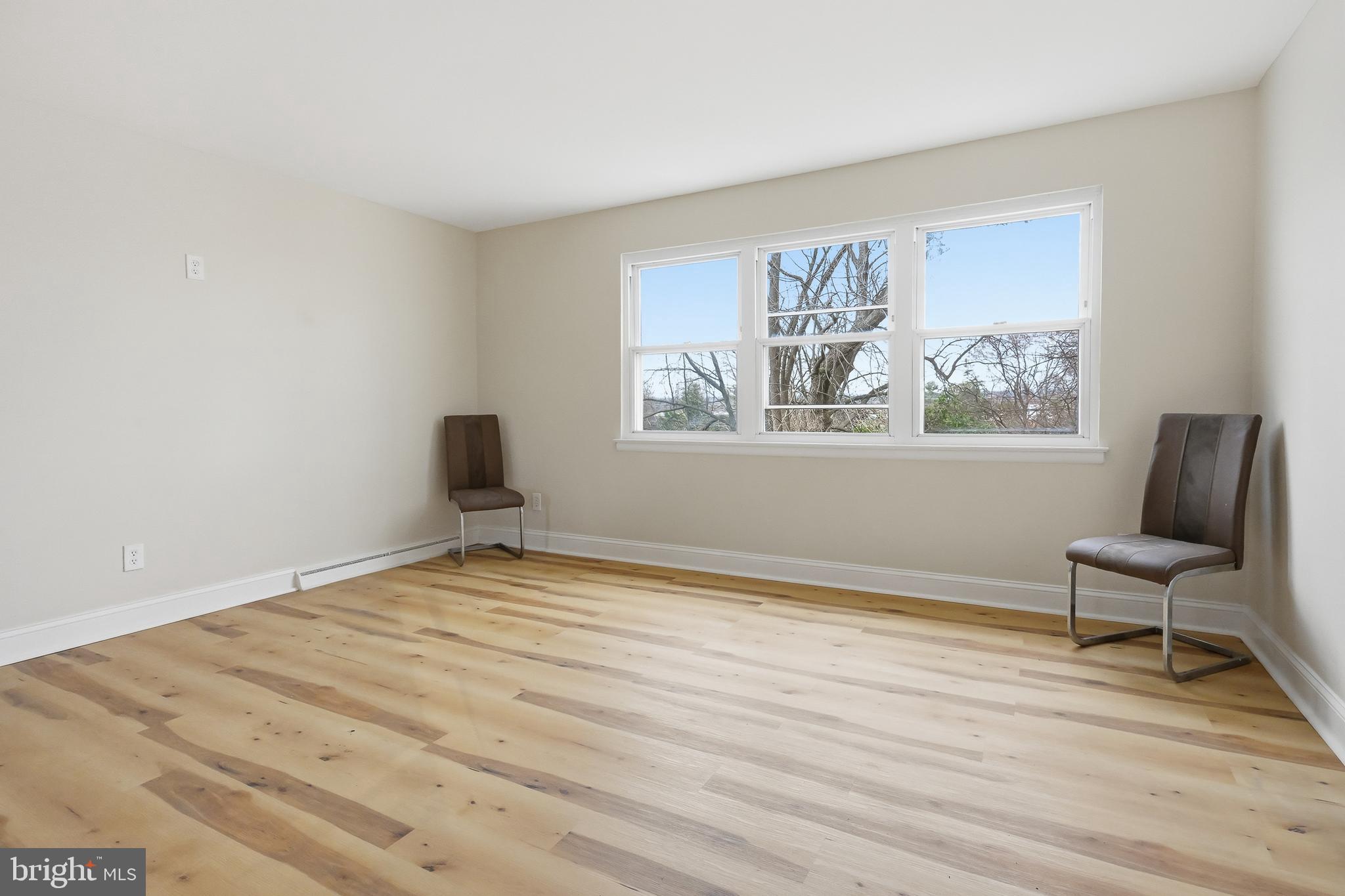 OAKMONT - Residential