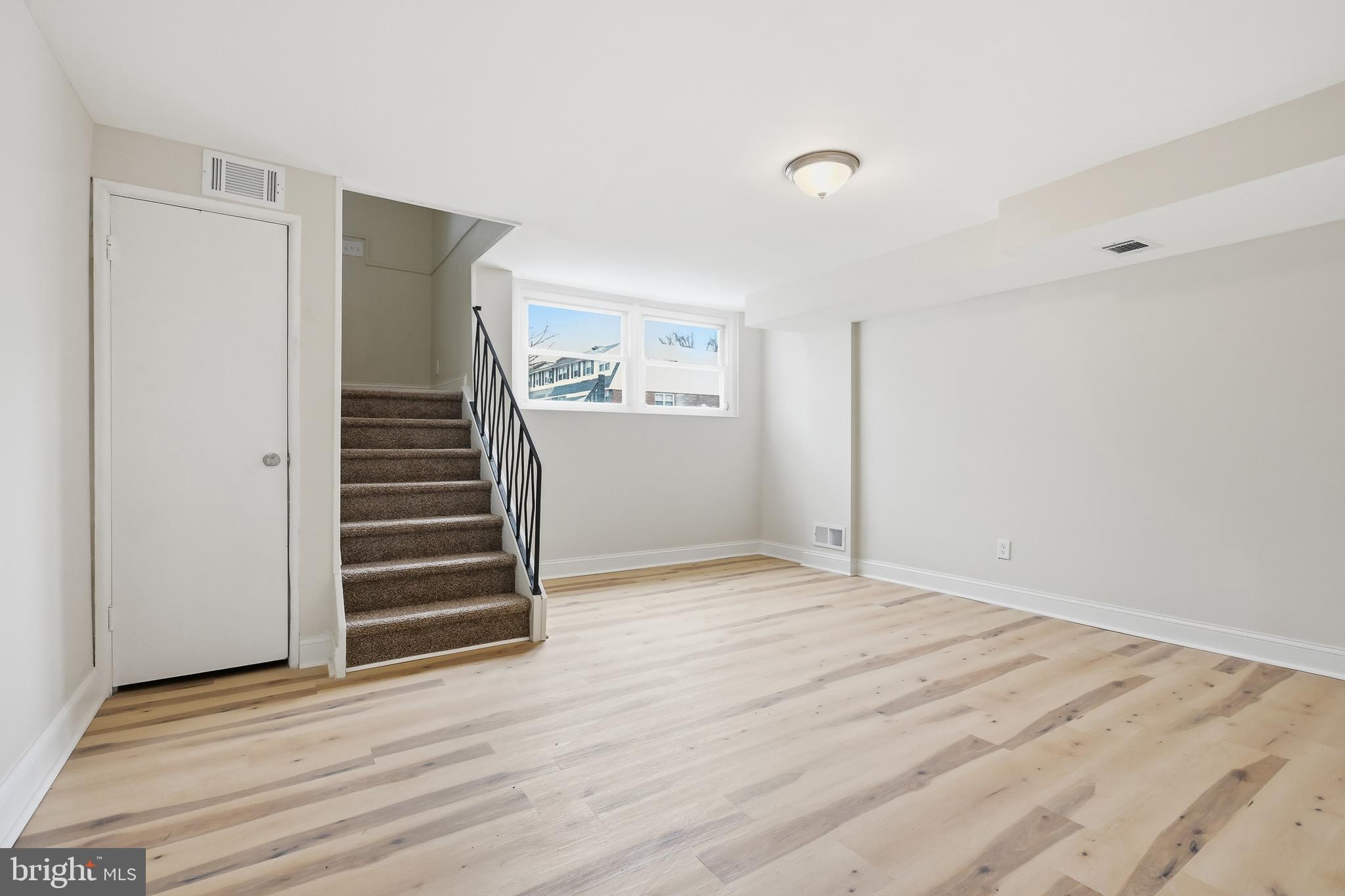 OAKMONT - Residential