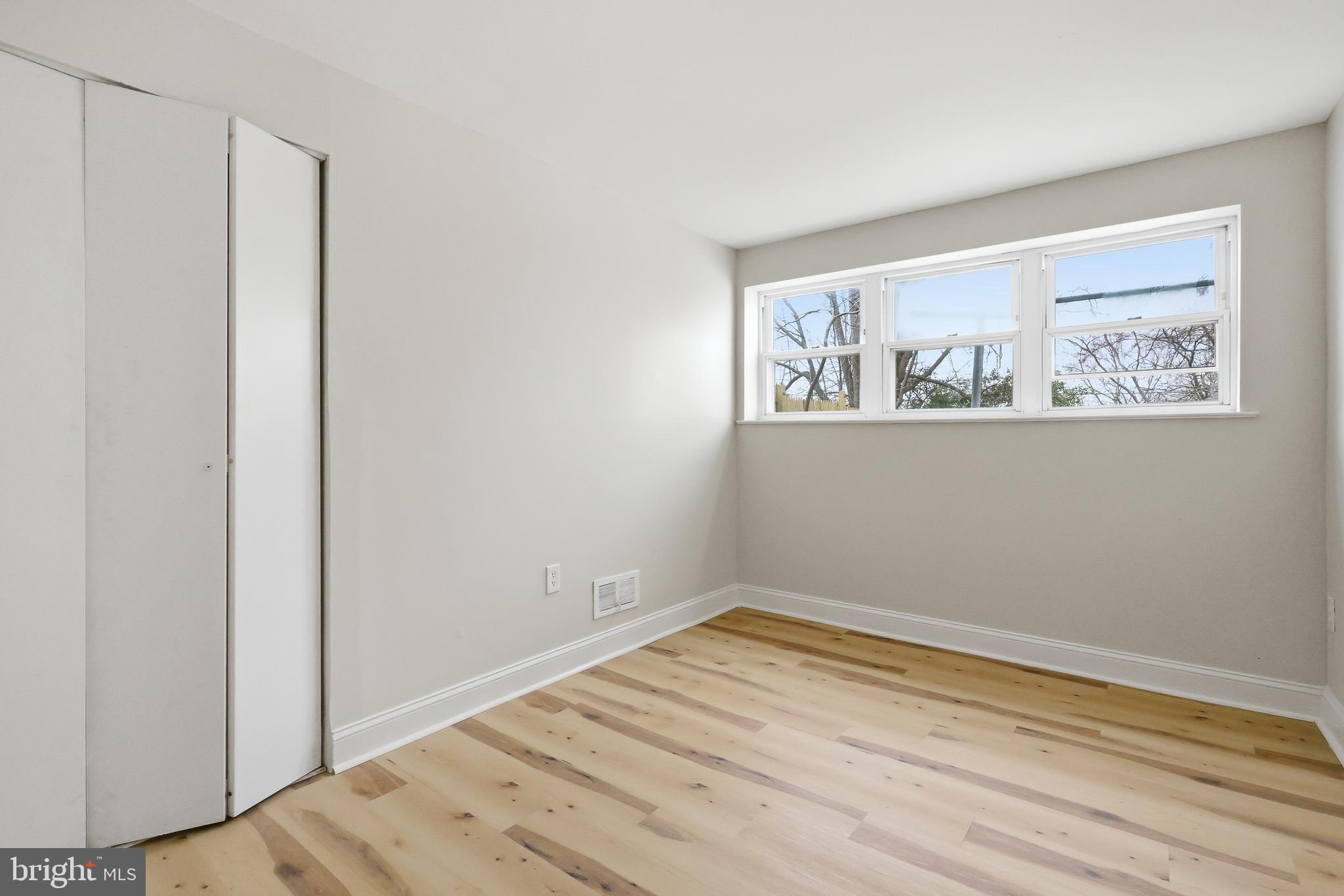 OAKMONT - Residential