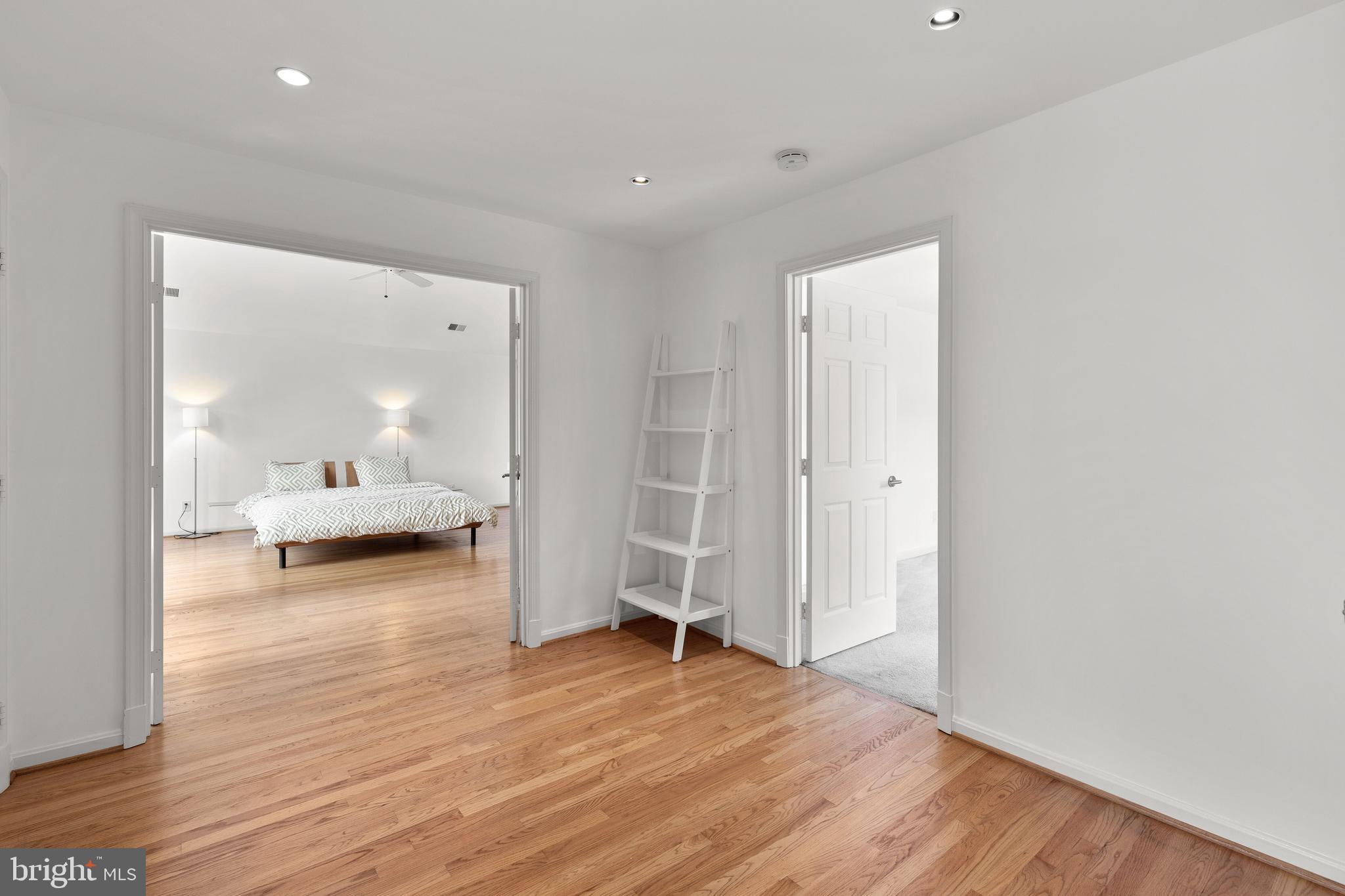 LONGWOOD - Residential Lease