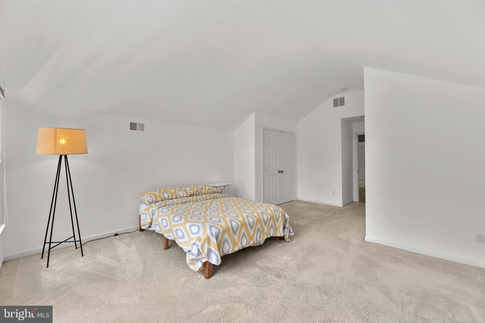 LONGWOOD - Residential Lease