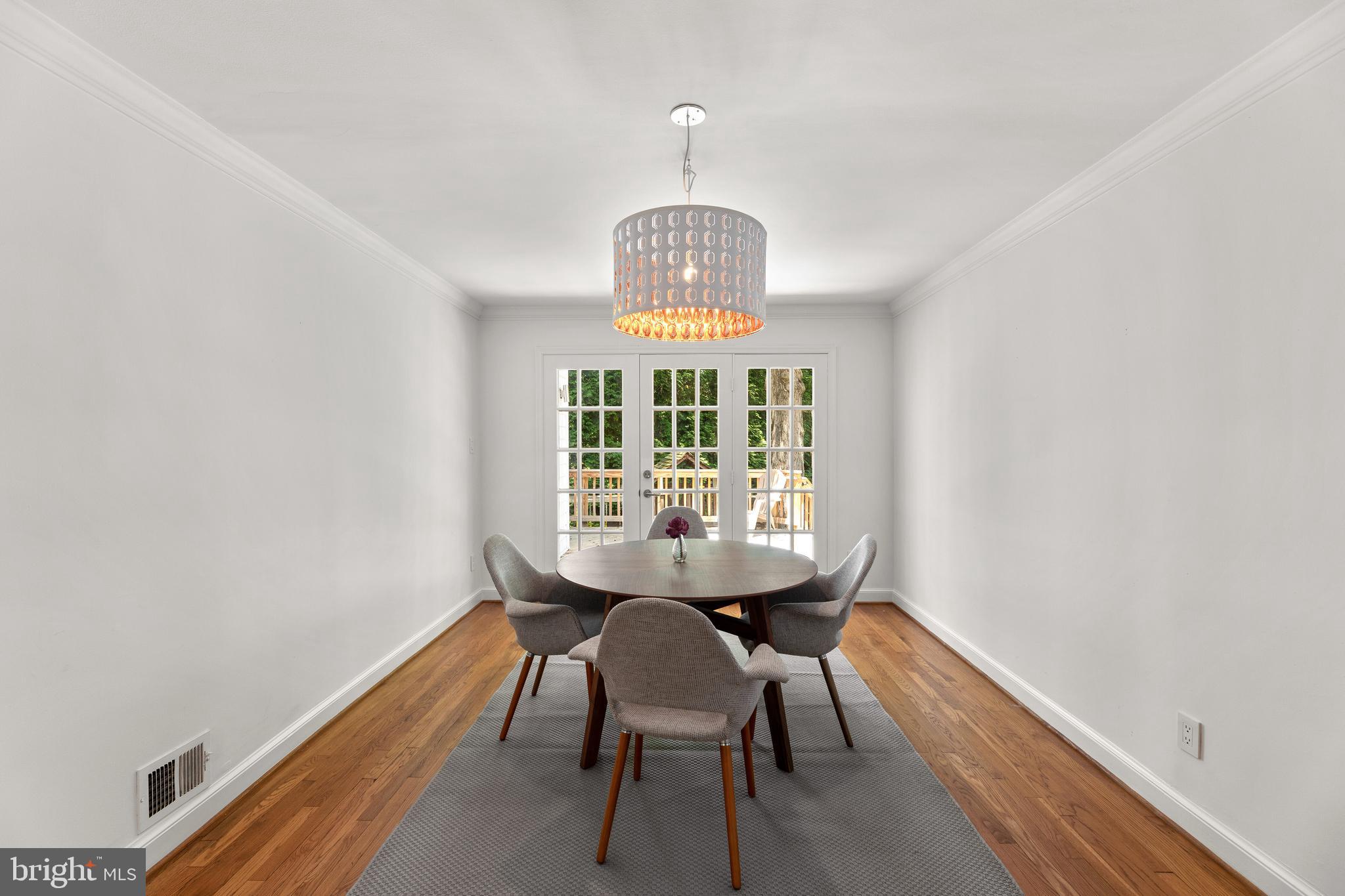 LONGWOOD - Residential Lease