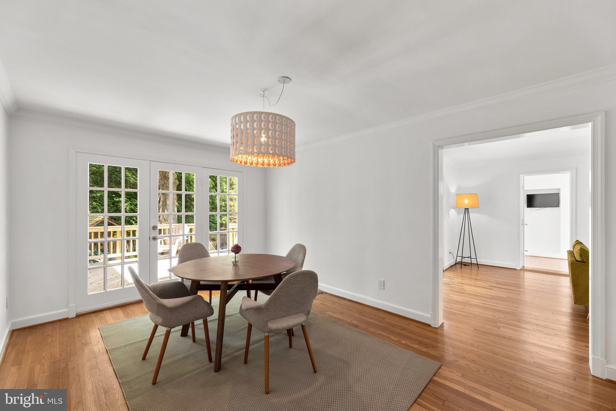 LONGWOOD - Residential Lease