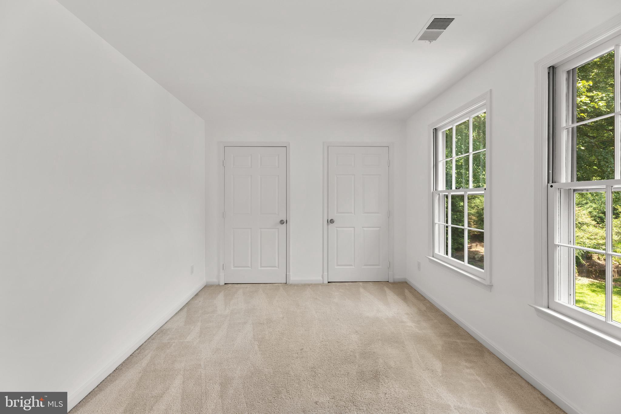 LONGWOOD - Residential Lease