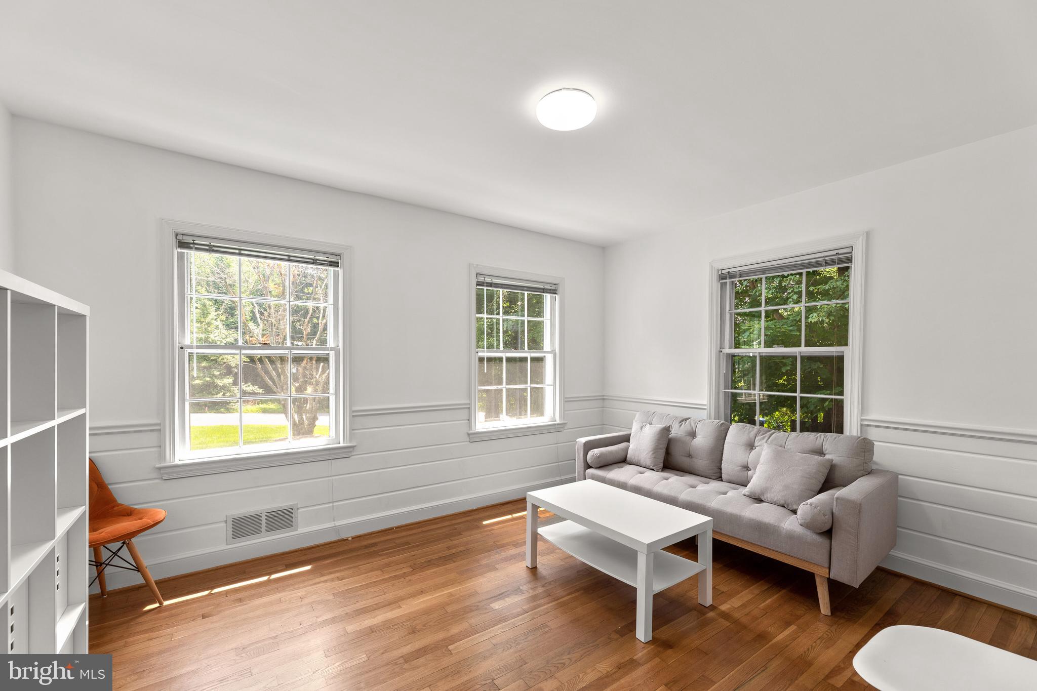 LONGWOOD - Residential Lease