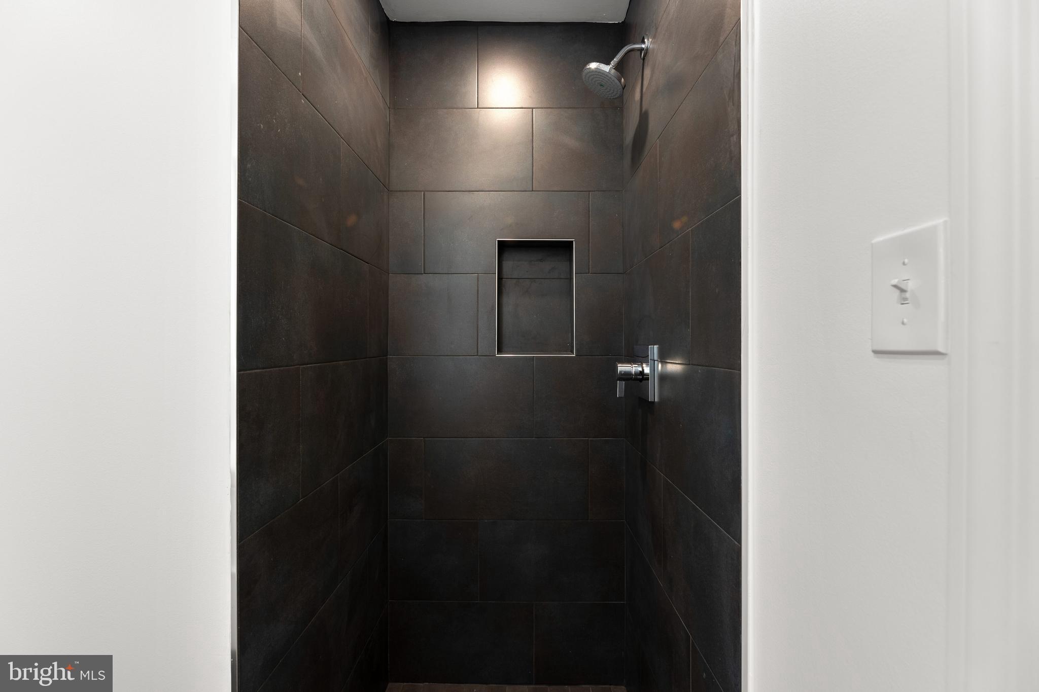 LONGWOOD - Residential Lease