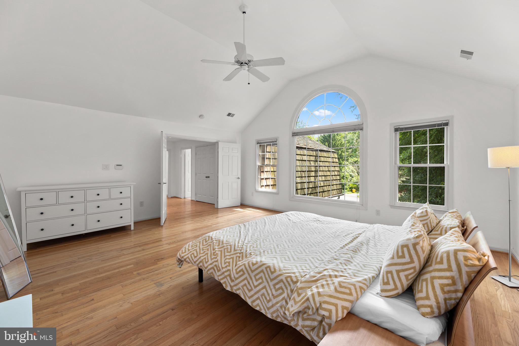 LONGWOOD - Residential Lease