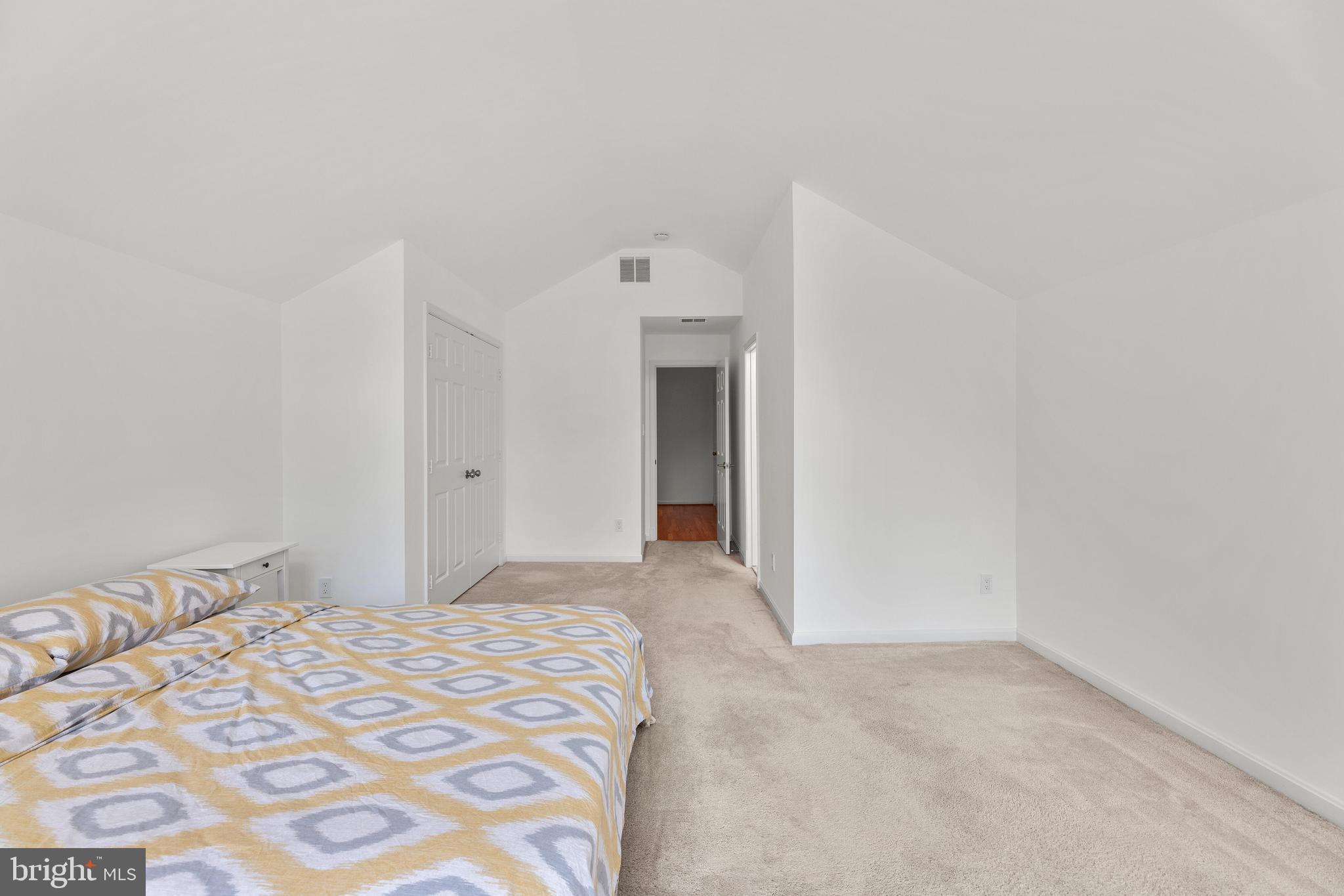 LONGWOOD - Residential Lease