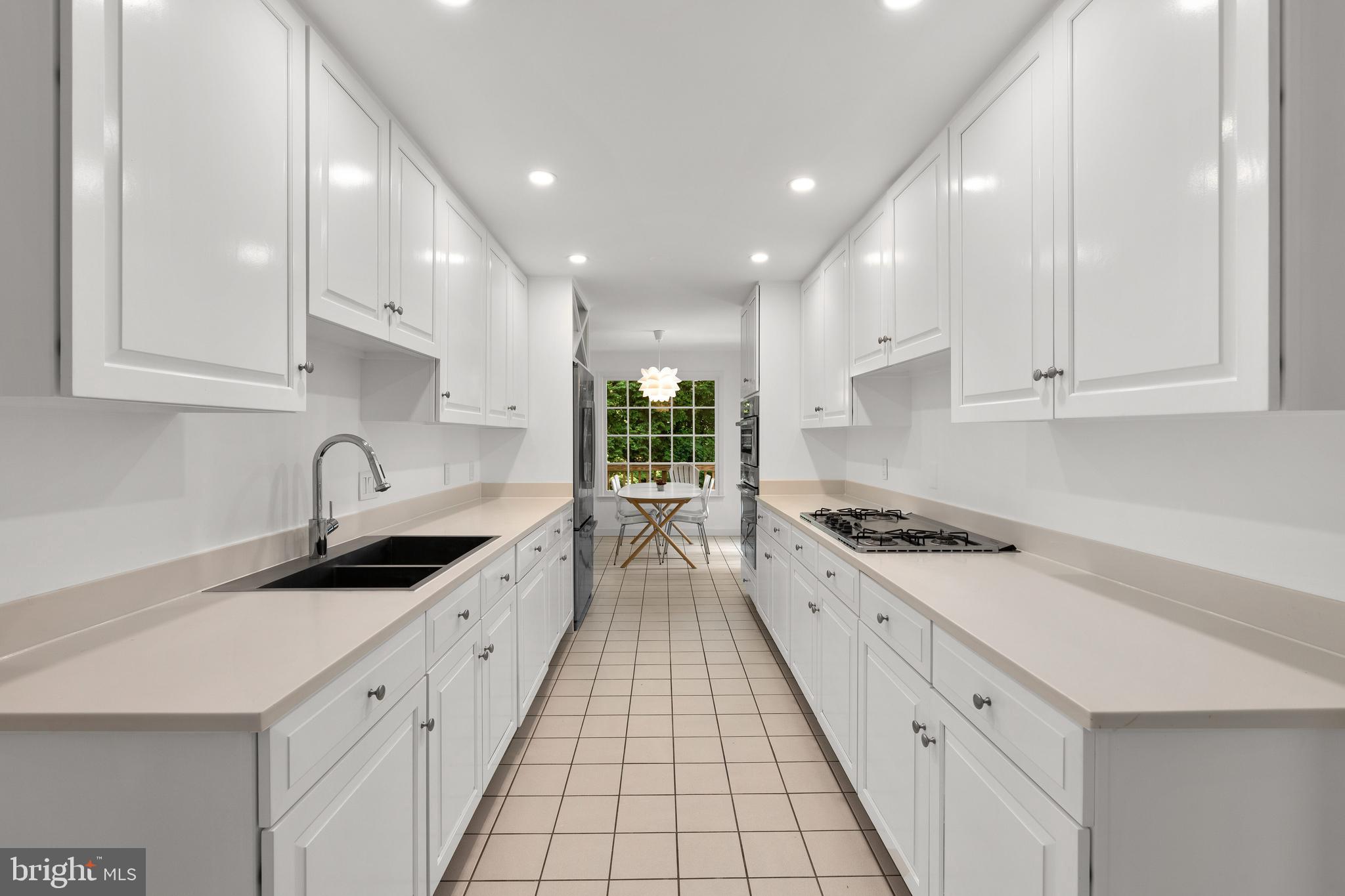 LONGWOOD - Residential Lease