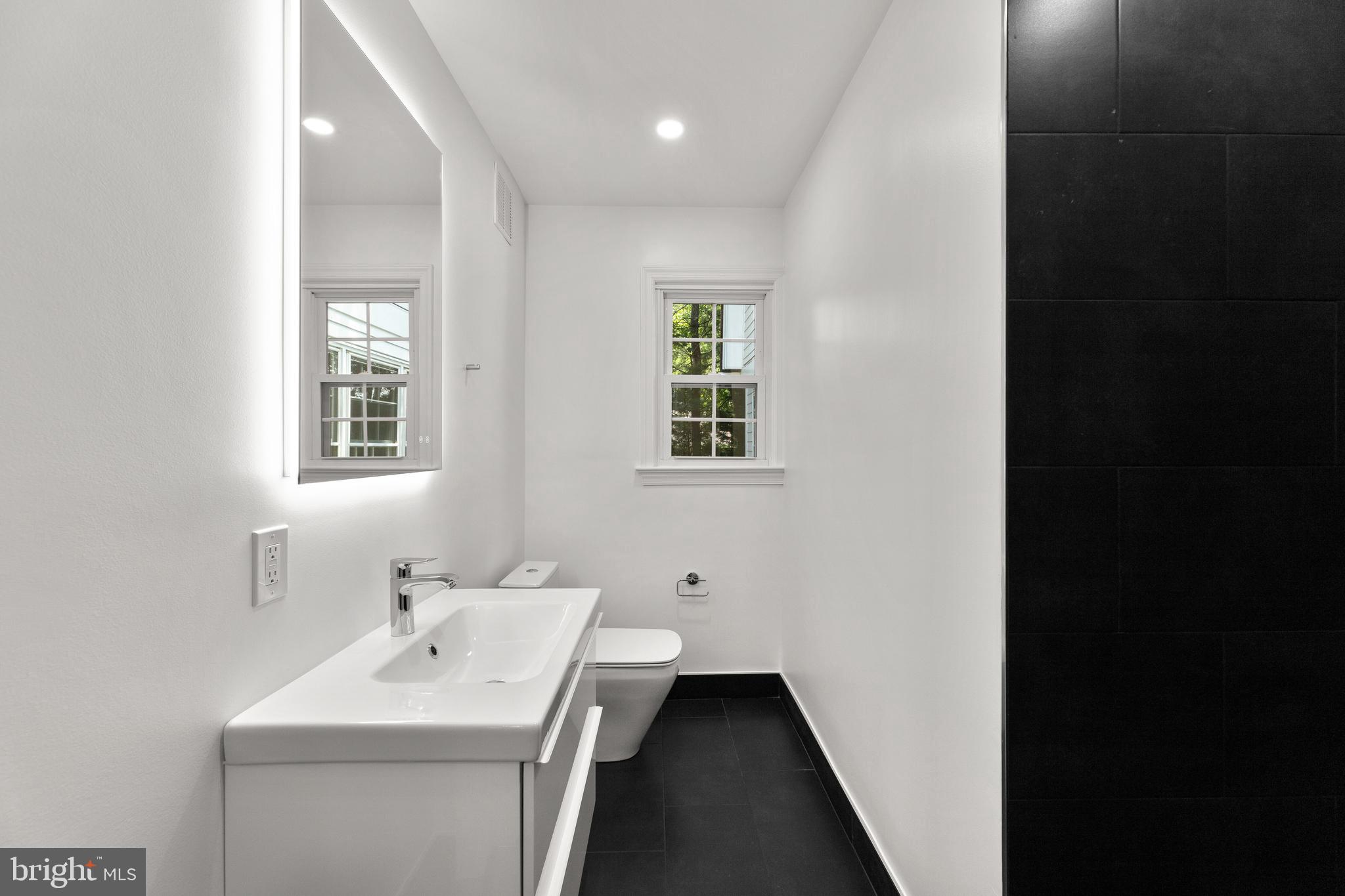 LONGWOOD - Residential Lease