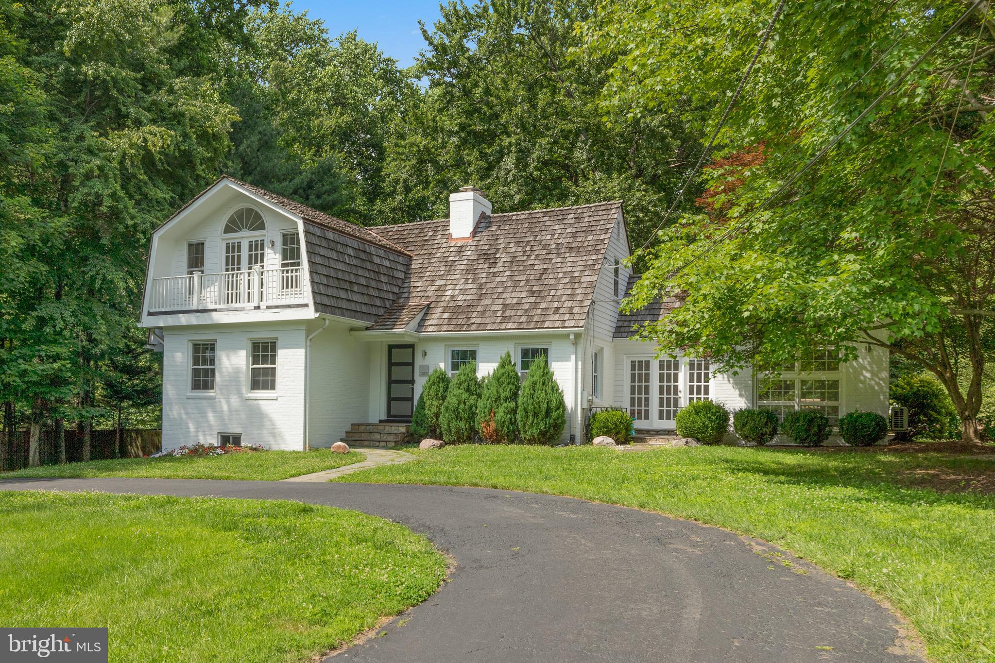 LONGWOOD - Residential Lease