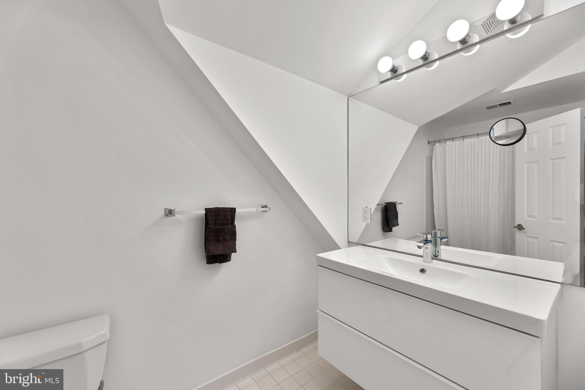 LONGWOOD - Residential Lease