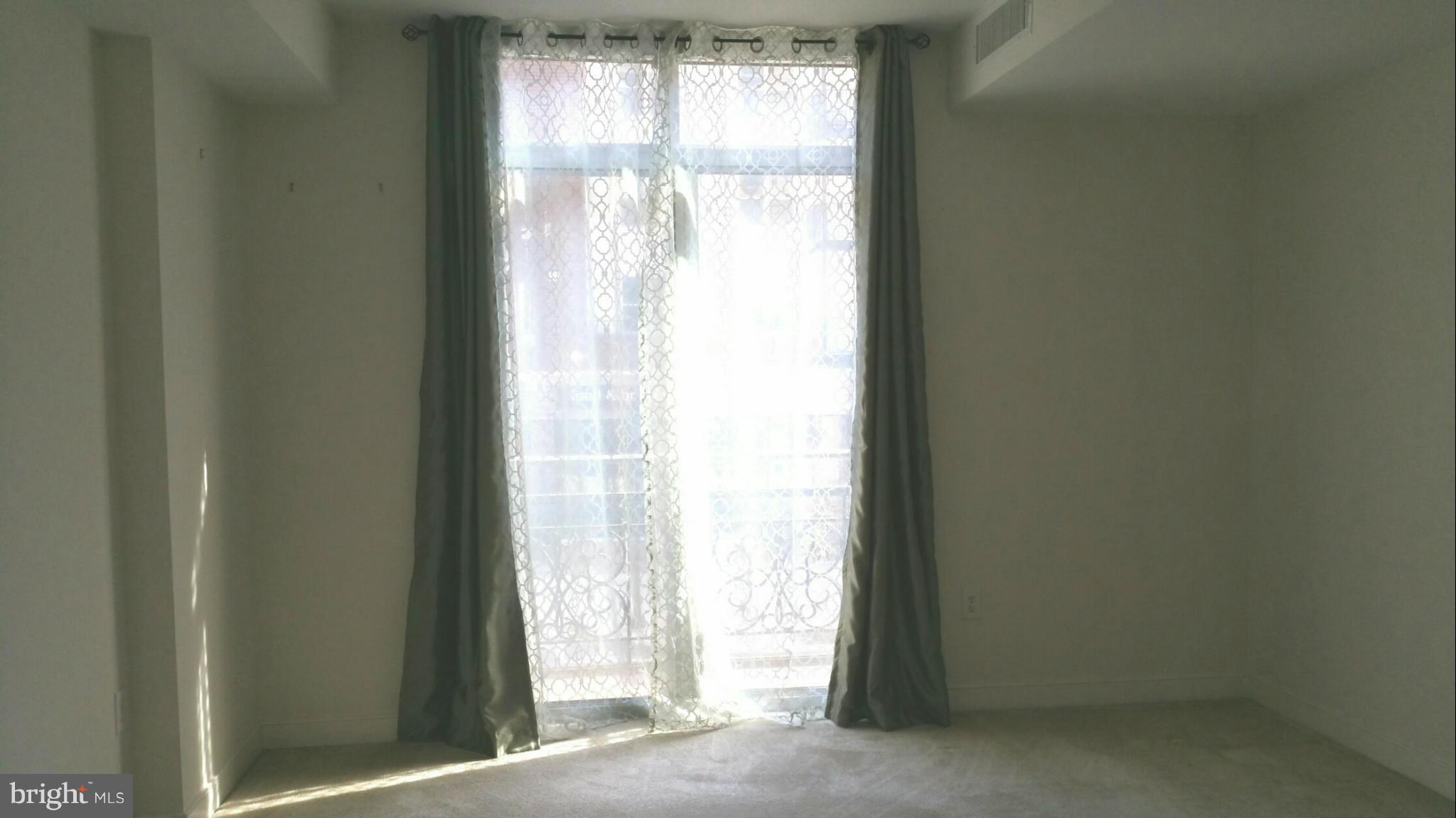 ONE NATIONAL HARBOR CONDOMINIUM - Residential