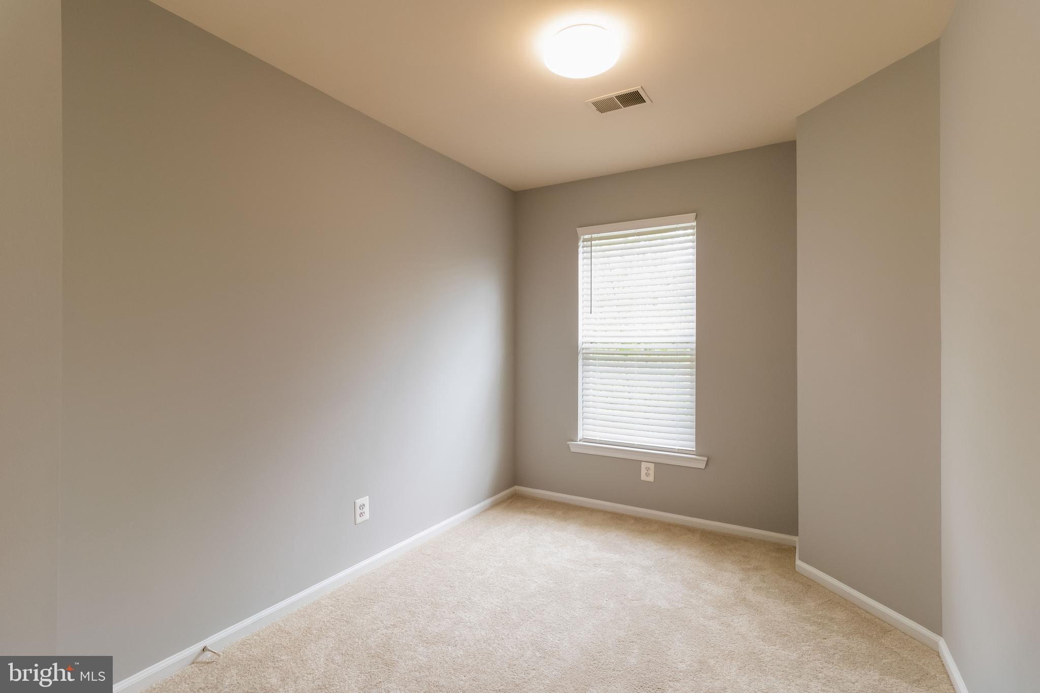 BROADLANDS - Residential Lease