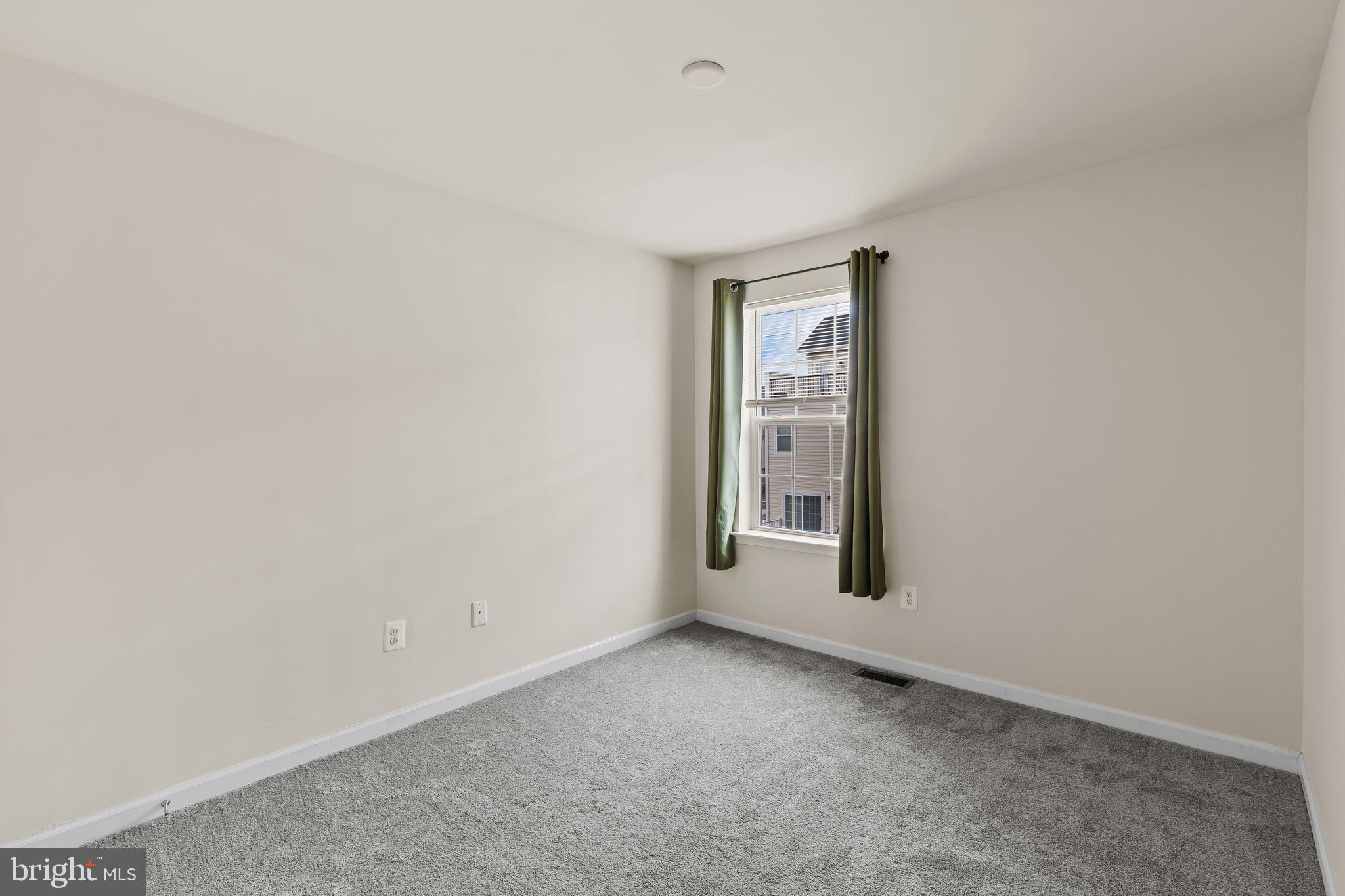 OXFORD SQUARE - Residential Lease