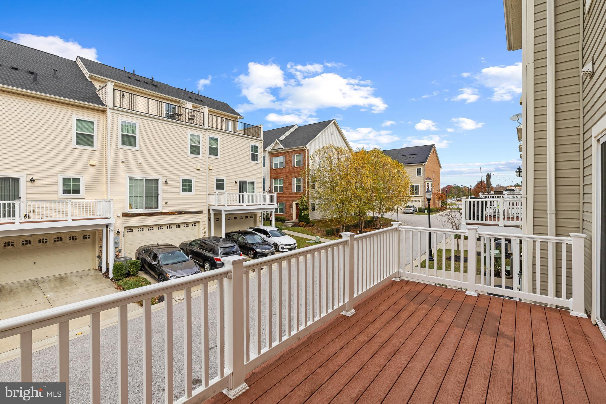 OXFORD SQUARE - Residential Lease