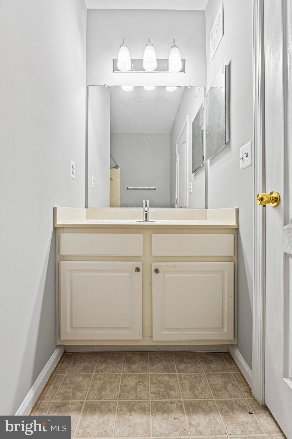 GREENS AT WESCOTT RIDGE - Residential Lease