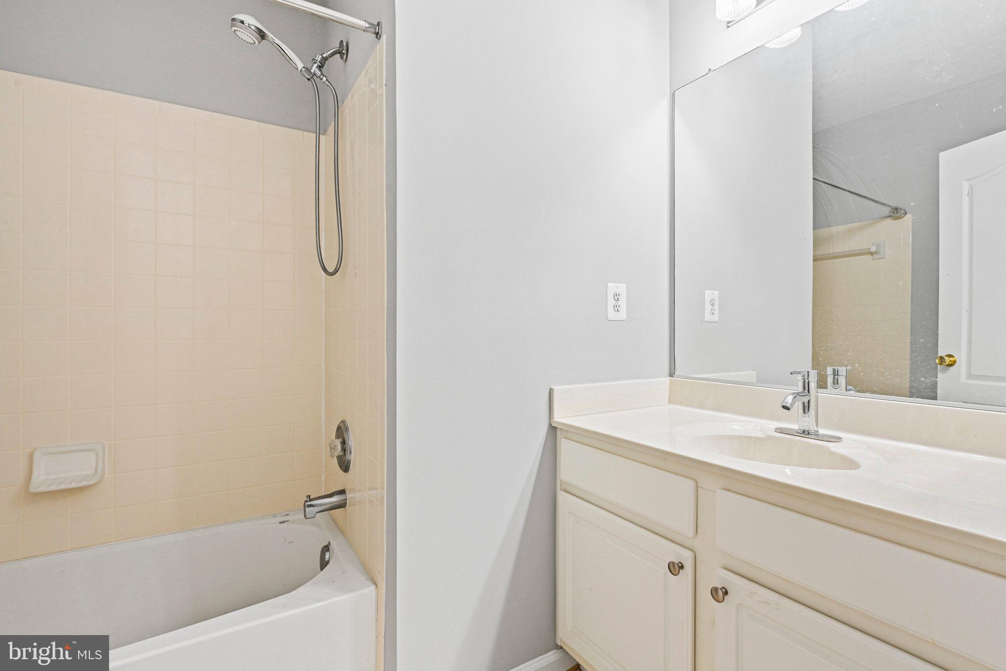 GREENS AT WESCOTT RIDGE - Residential Lease