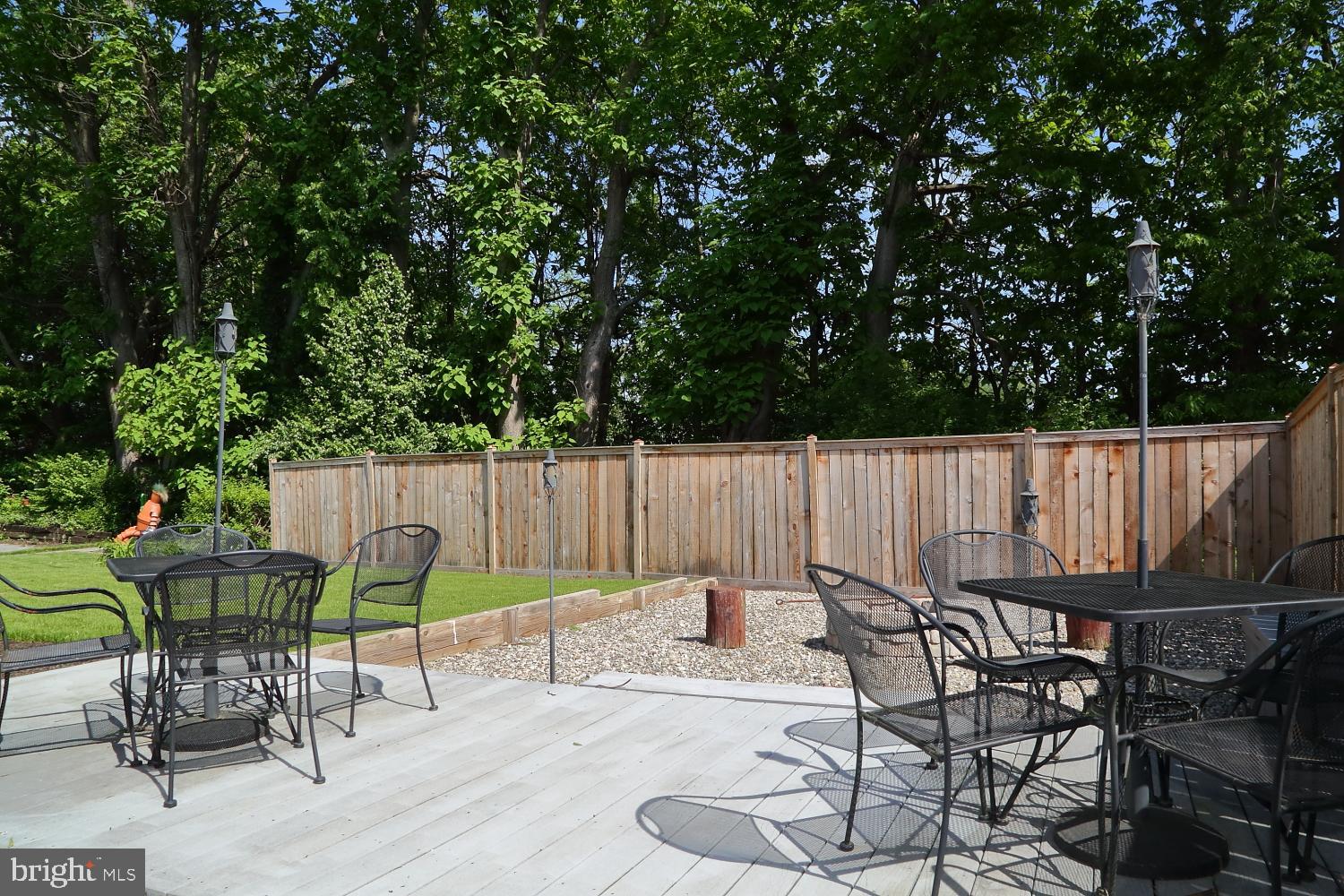 THE OAKS - Residential