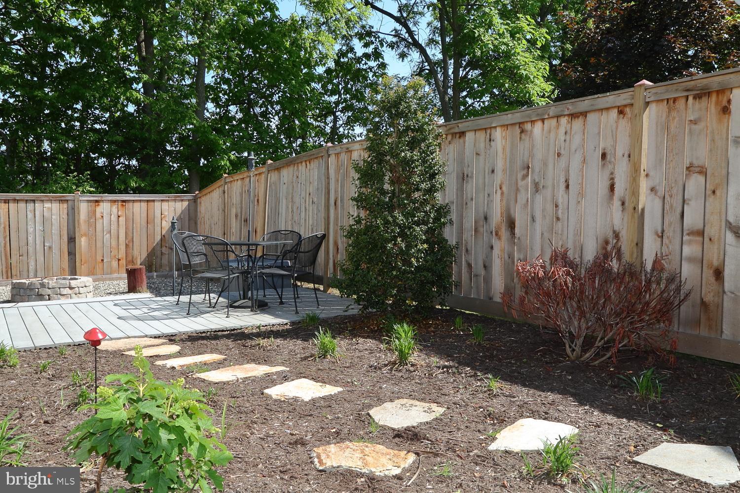 THE OAKS - Residential