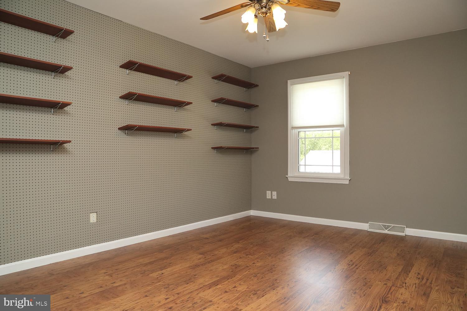 THE OAKS - Residential