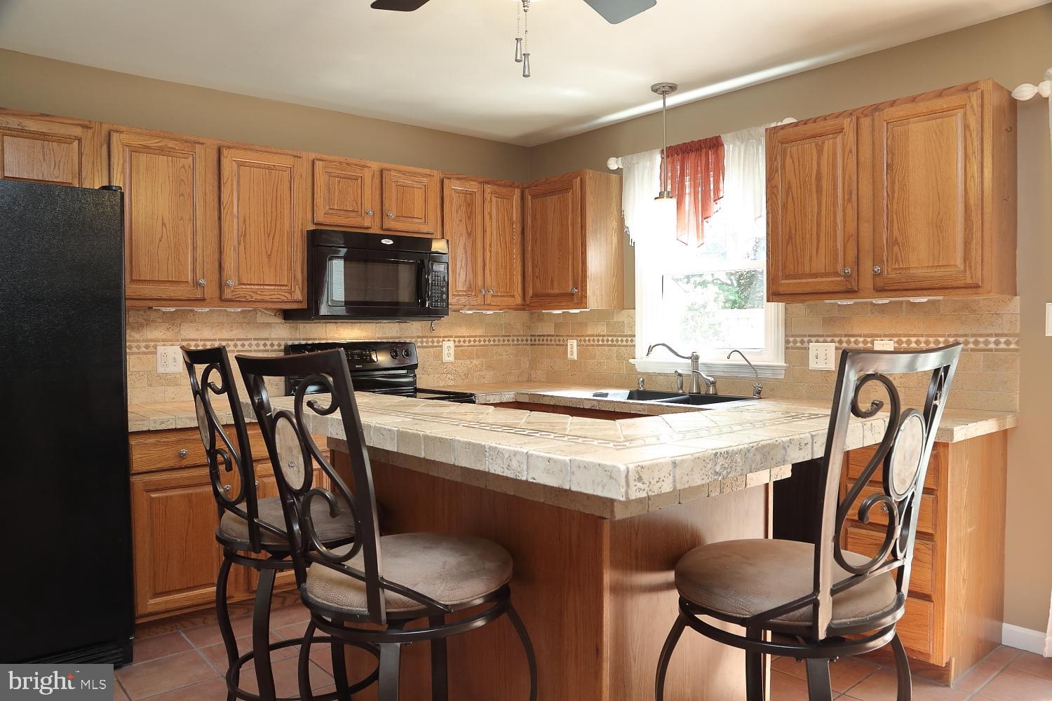 THE OAKS - Residential