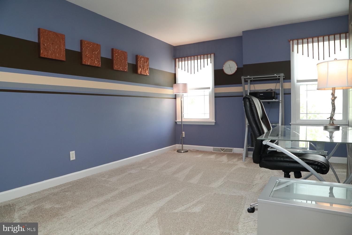 THE OAKS - Residential