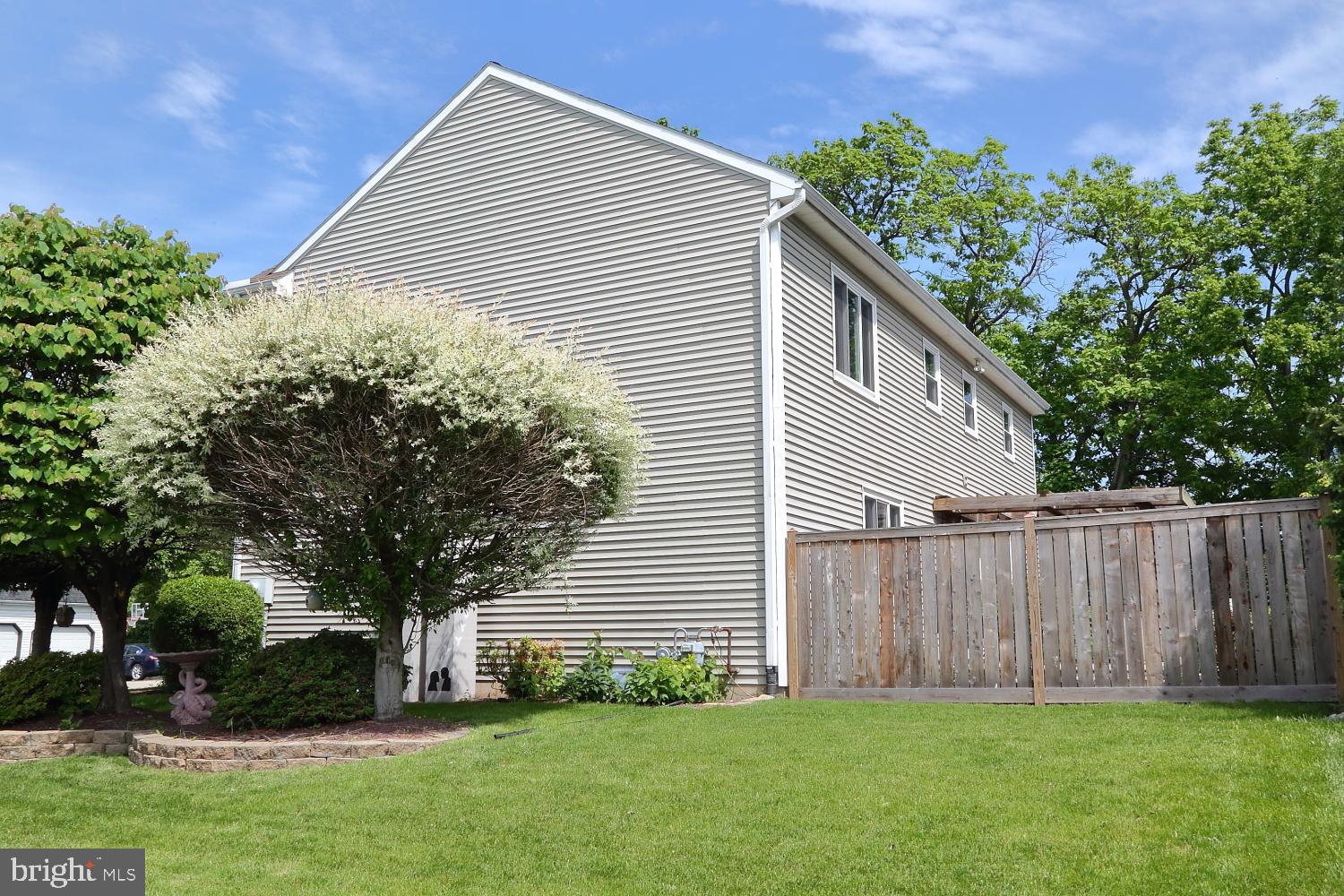 THE OAKS - Residential