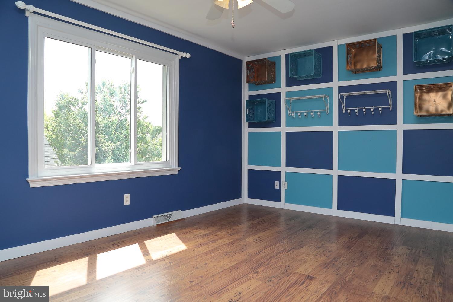 THE OAKS - Residential