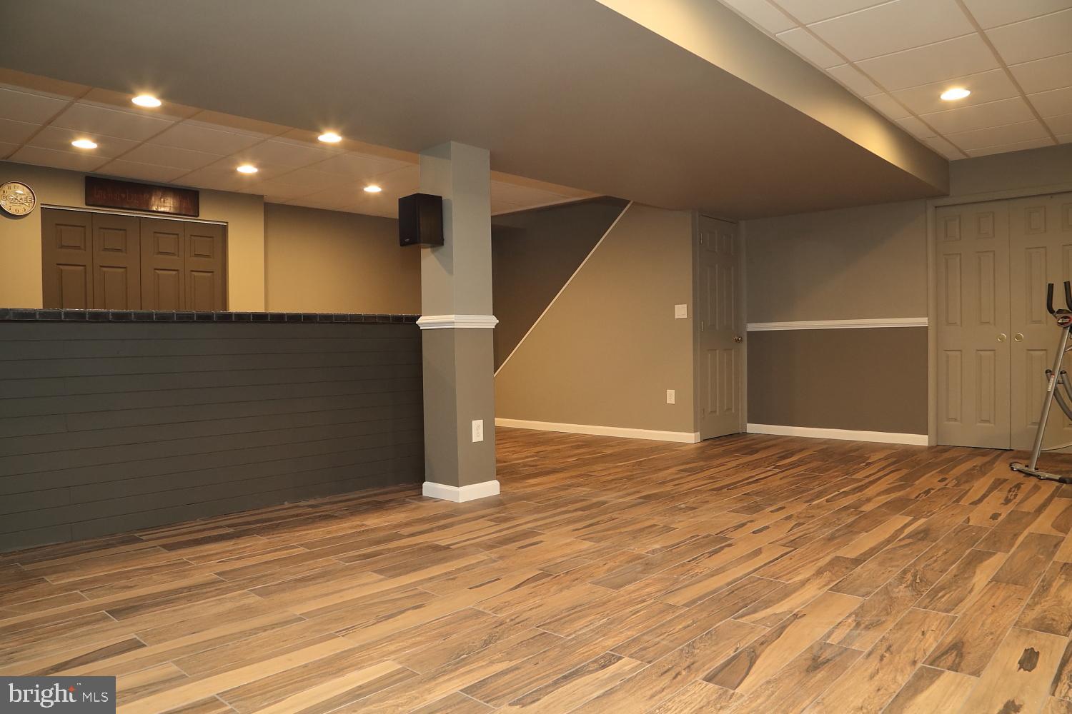 THE OAKS - Residential