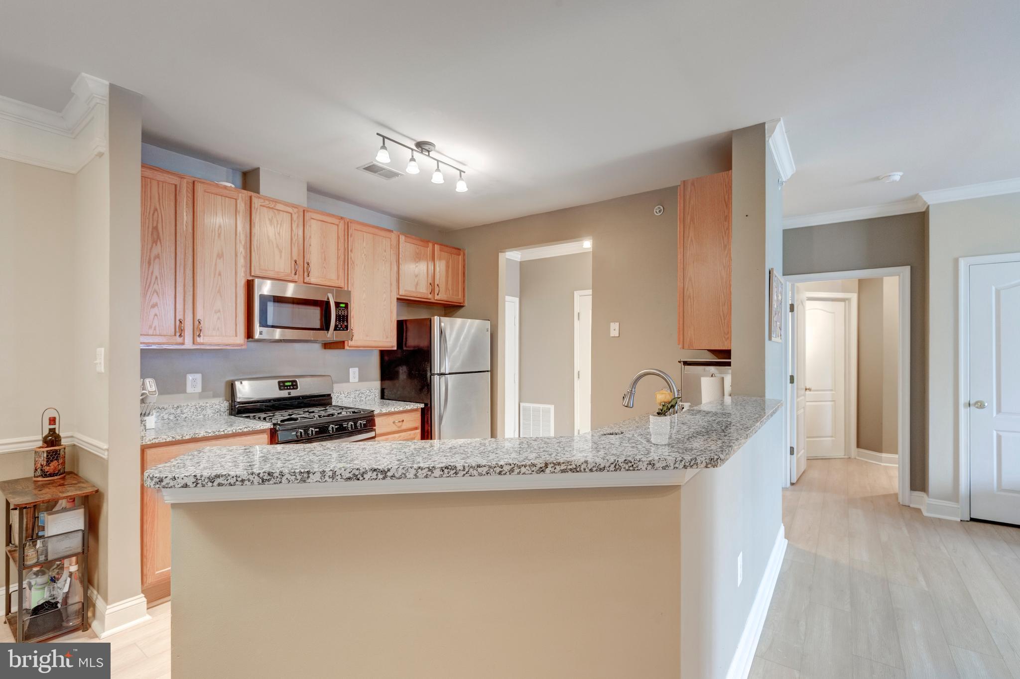 VILLAGE OF RIVER HILL - Residential